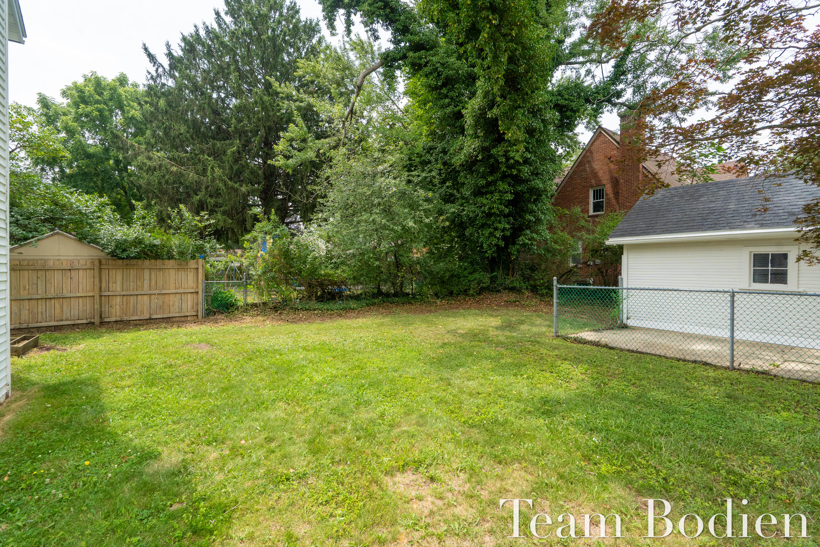 627 Pinehurst Boulevard Kalamazoo MI 49006