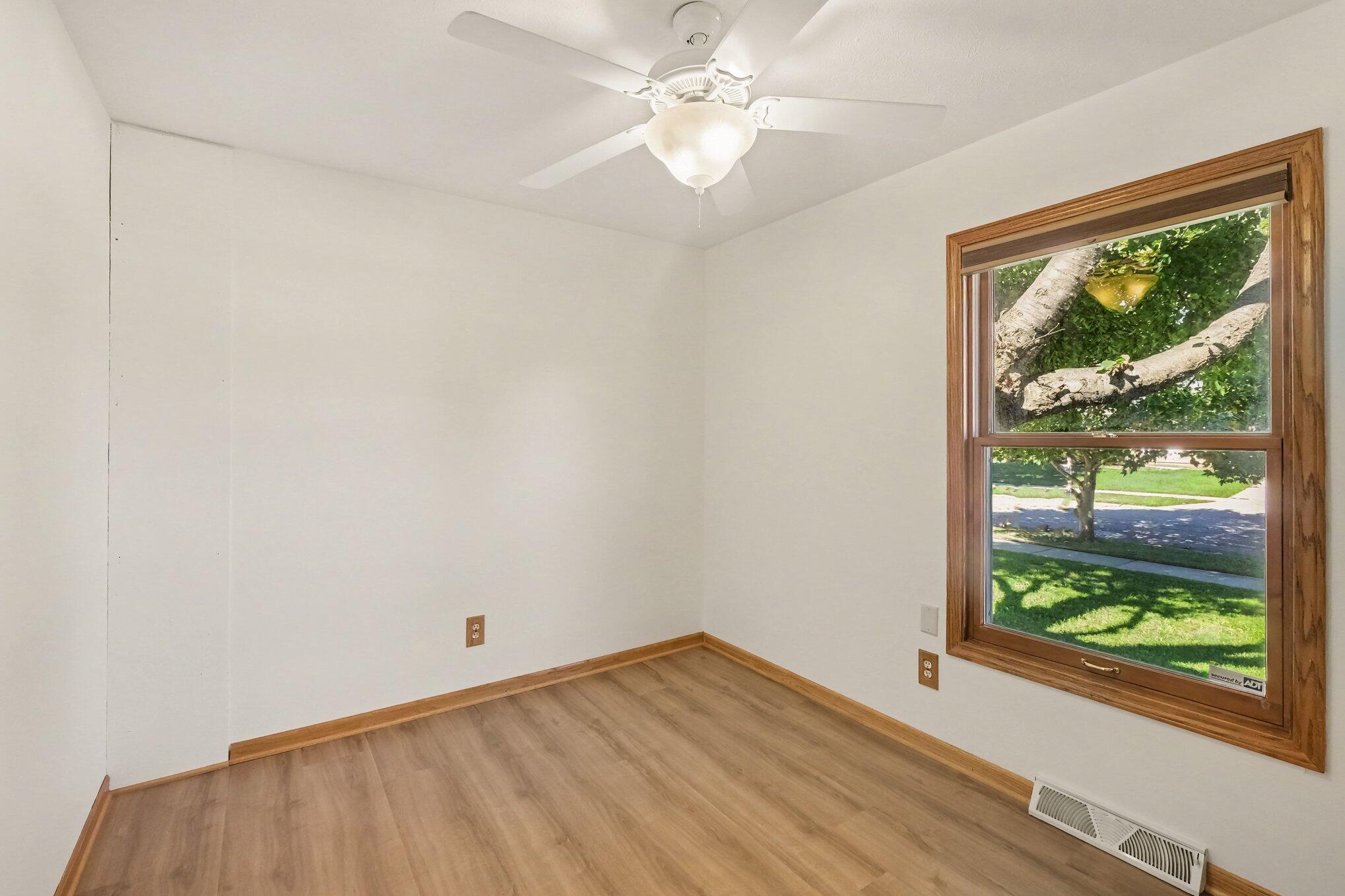 918 N Park Court NE Grand Rapids MI 49525