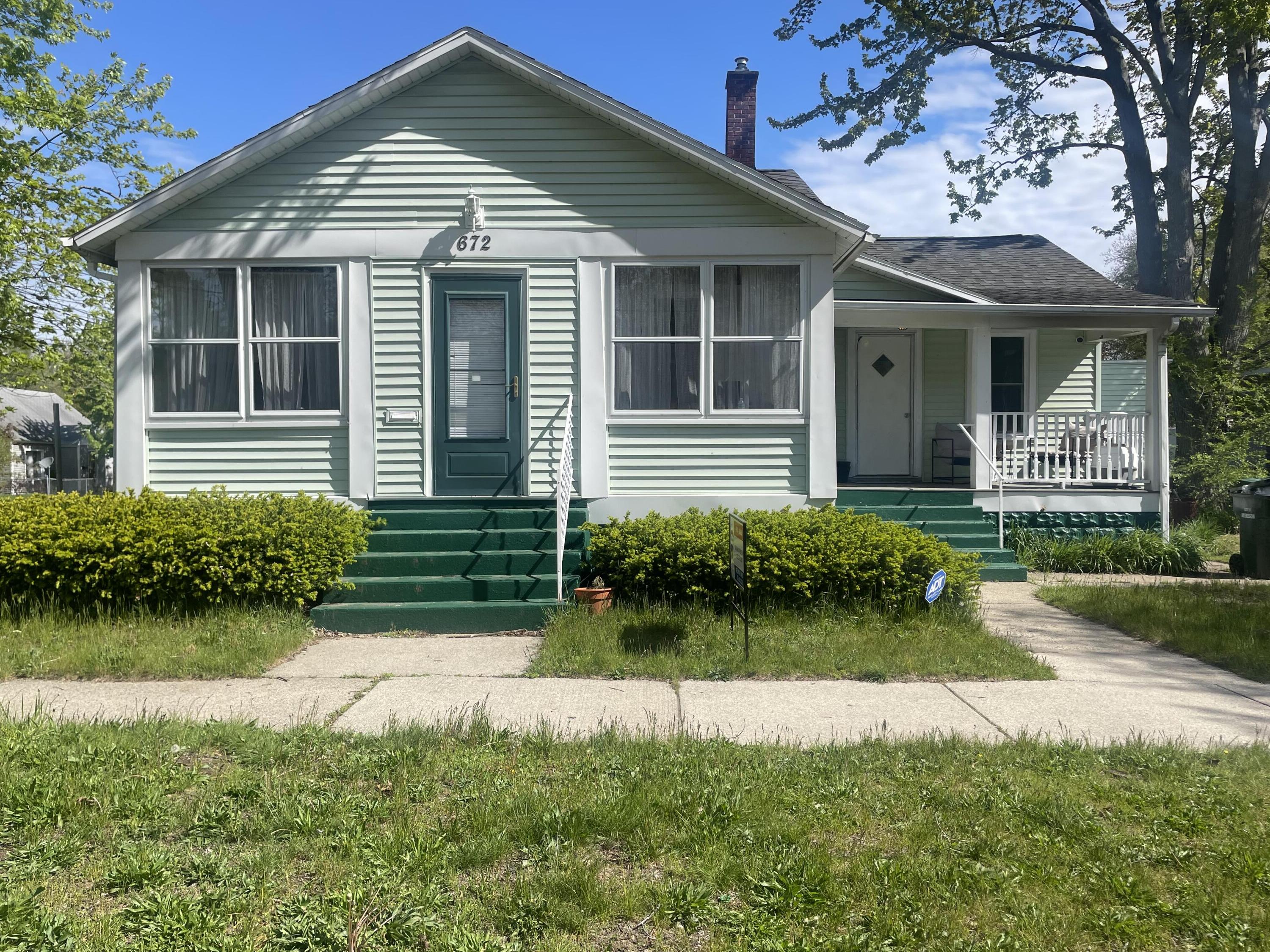 672 E Isabella Avenue Muskegon MI 49442