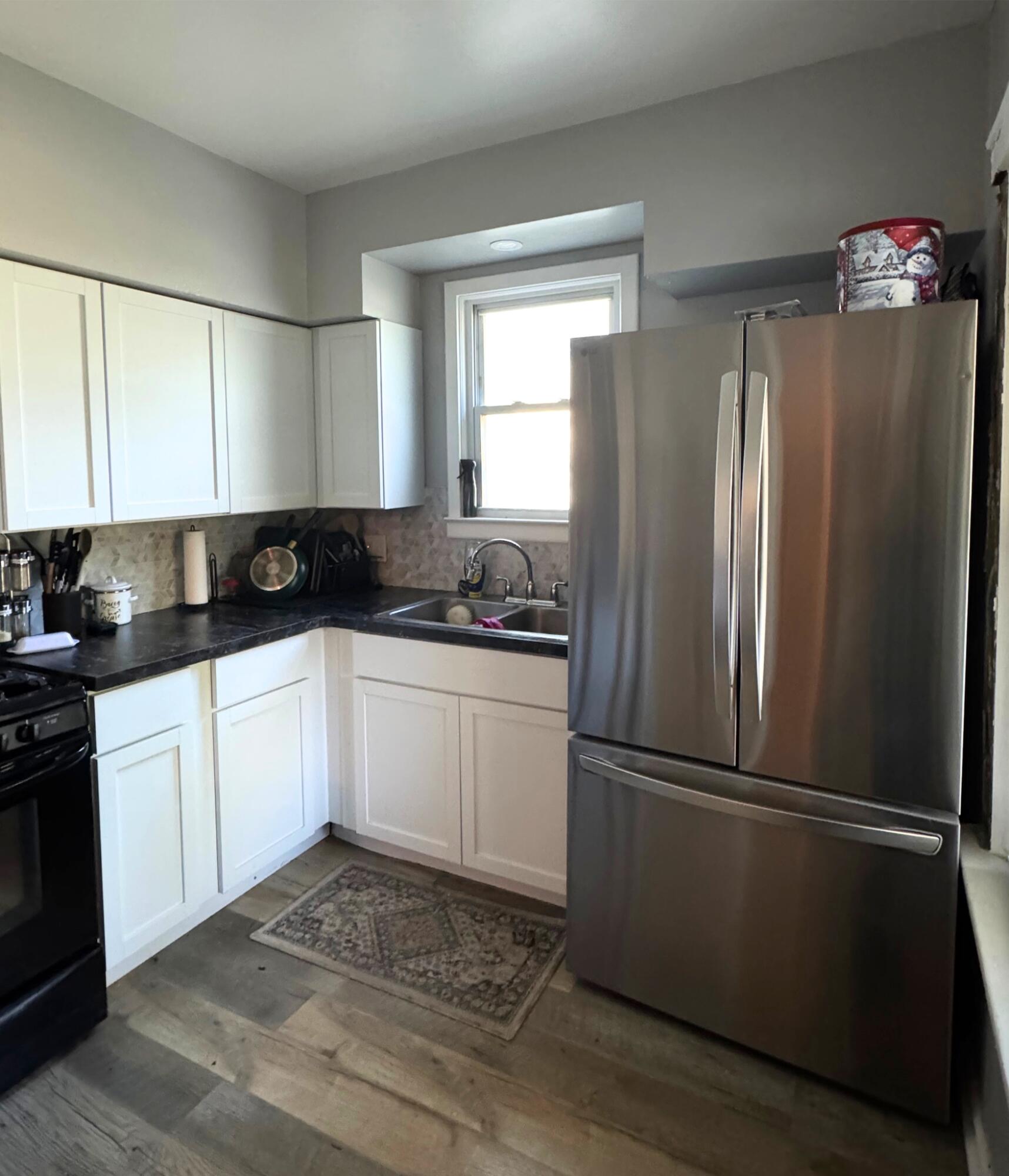 672 E Isabella Avenue Muskegon MI 49442