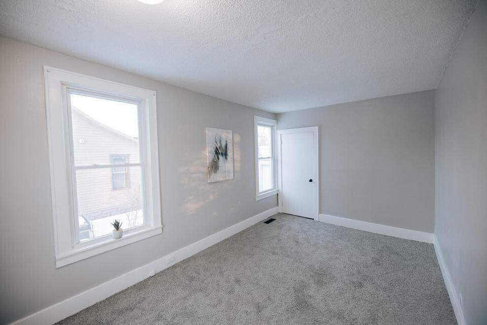 672 E Isabella Avenue Muskegon MI 49442