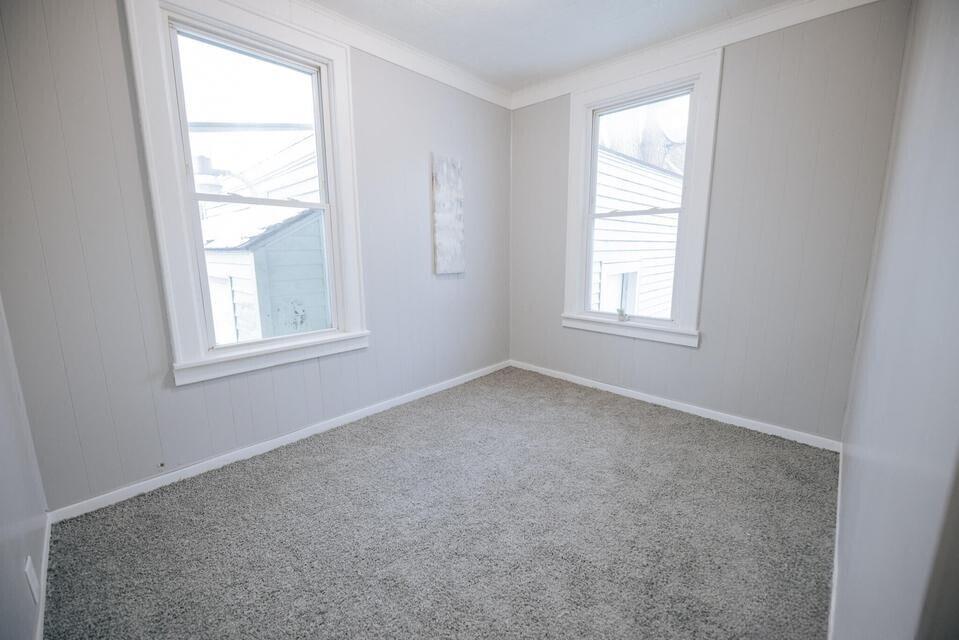 672 E Isabella Avenue Muskegon MI 49442