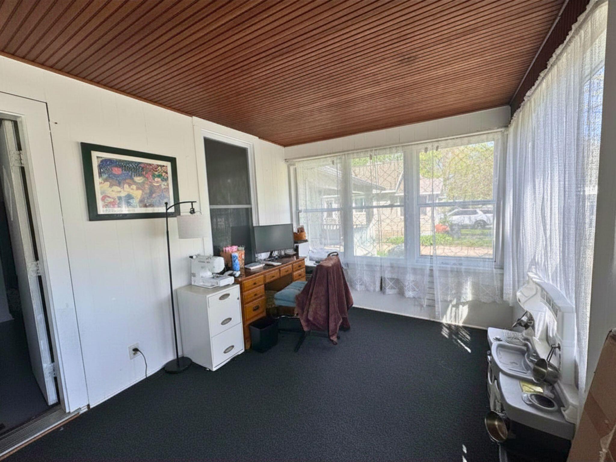672 E Isabella Avenue Muskegon MI 49442