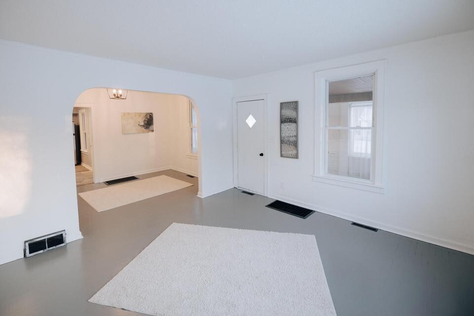 672 E Isabella Avenue Muskegon MI 49442