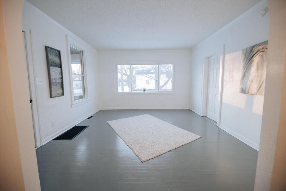 672 E Isabella Avenue Muskegon MI 49442