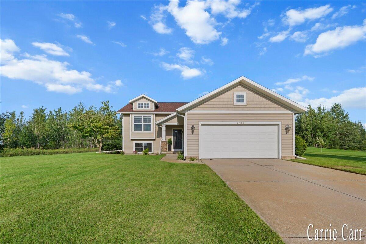 9764 Hessler Crossing Rockford MI 49341