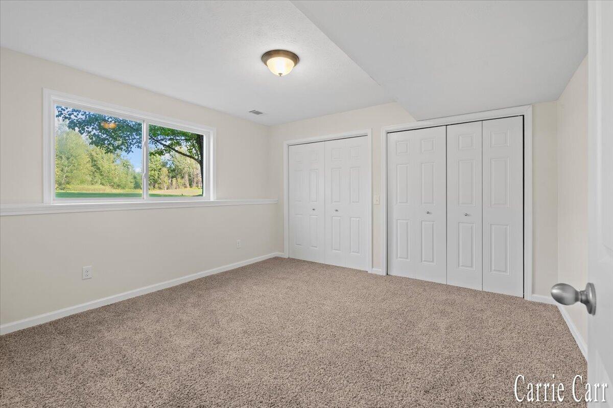 9764 Hessler Crossing Rockford MI 49341
