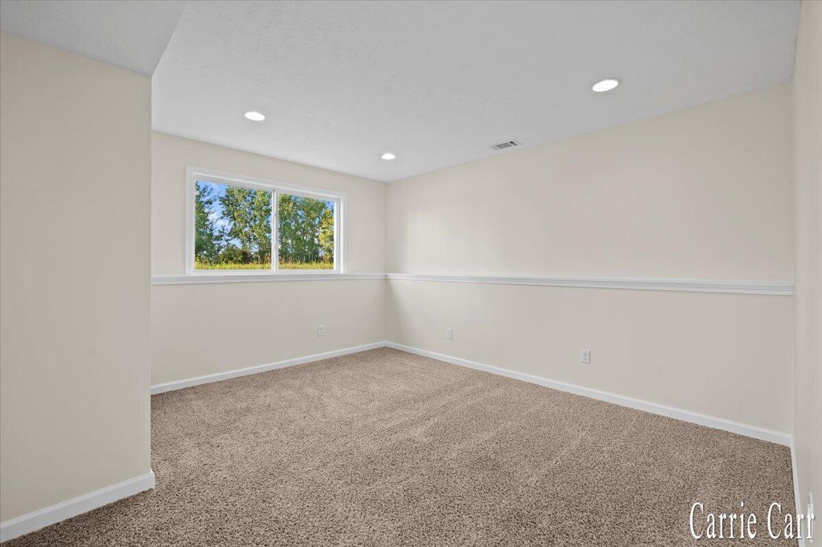 9764 Hessler Crossing Rockford MI 49341