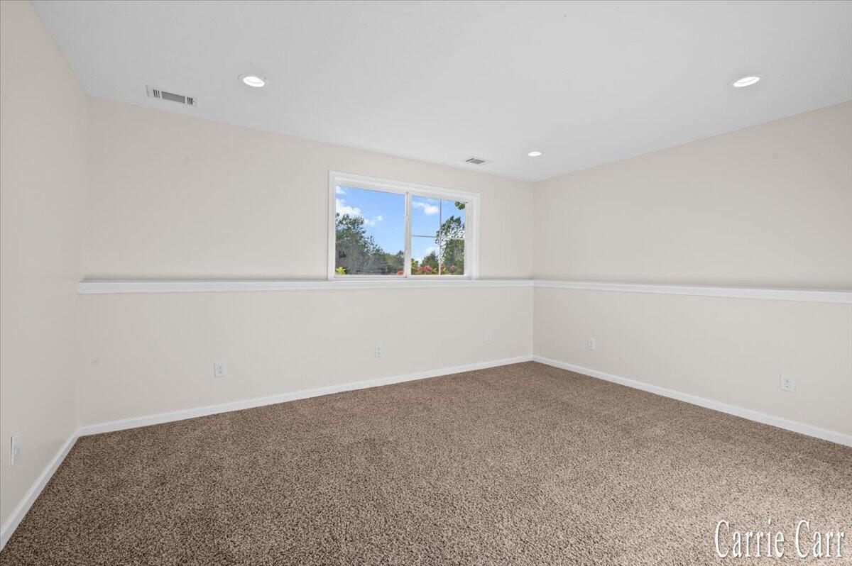 9764 Hessler Crossing Rockford MI 49341