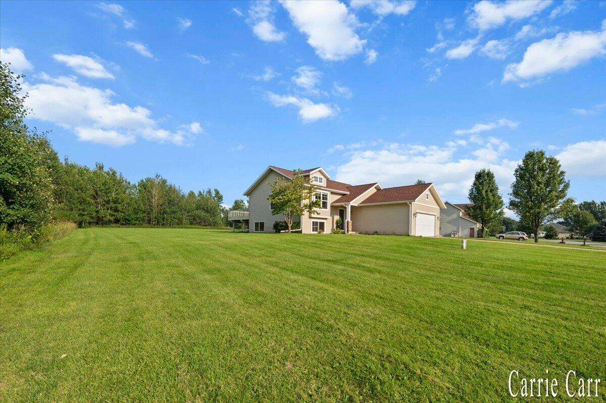 9764 Hessler Crossing Rockford MI 49341