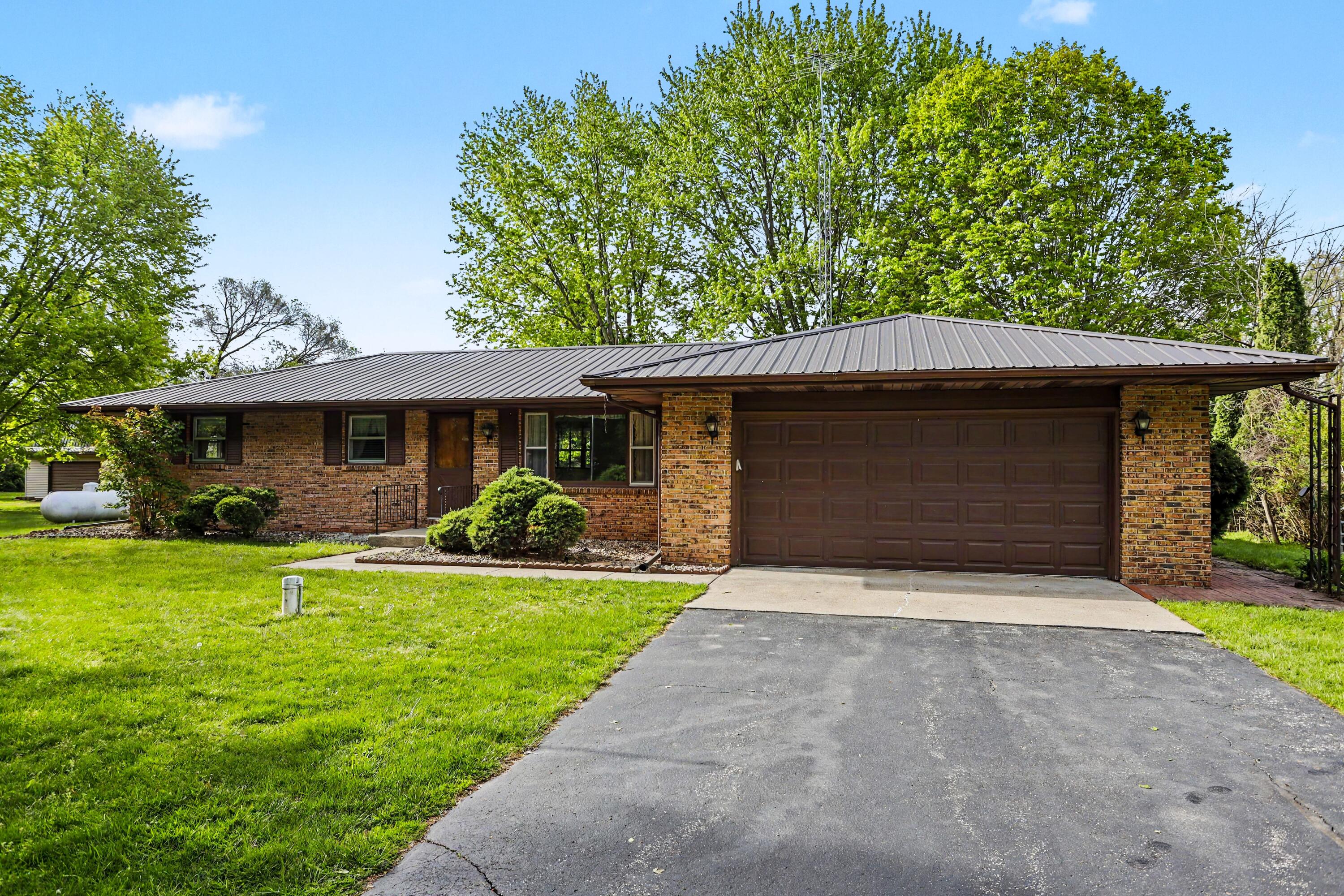 11621 M-216 Marcellus MI 49067
