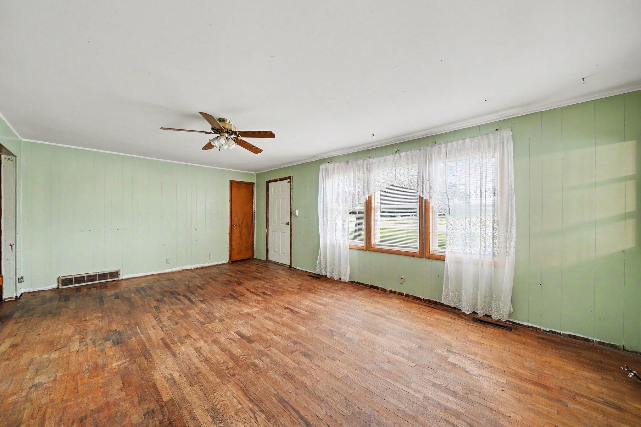2356 E Napier Avenue Benton Harbor MI 49022
