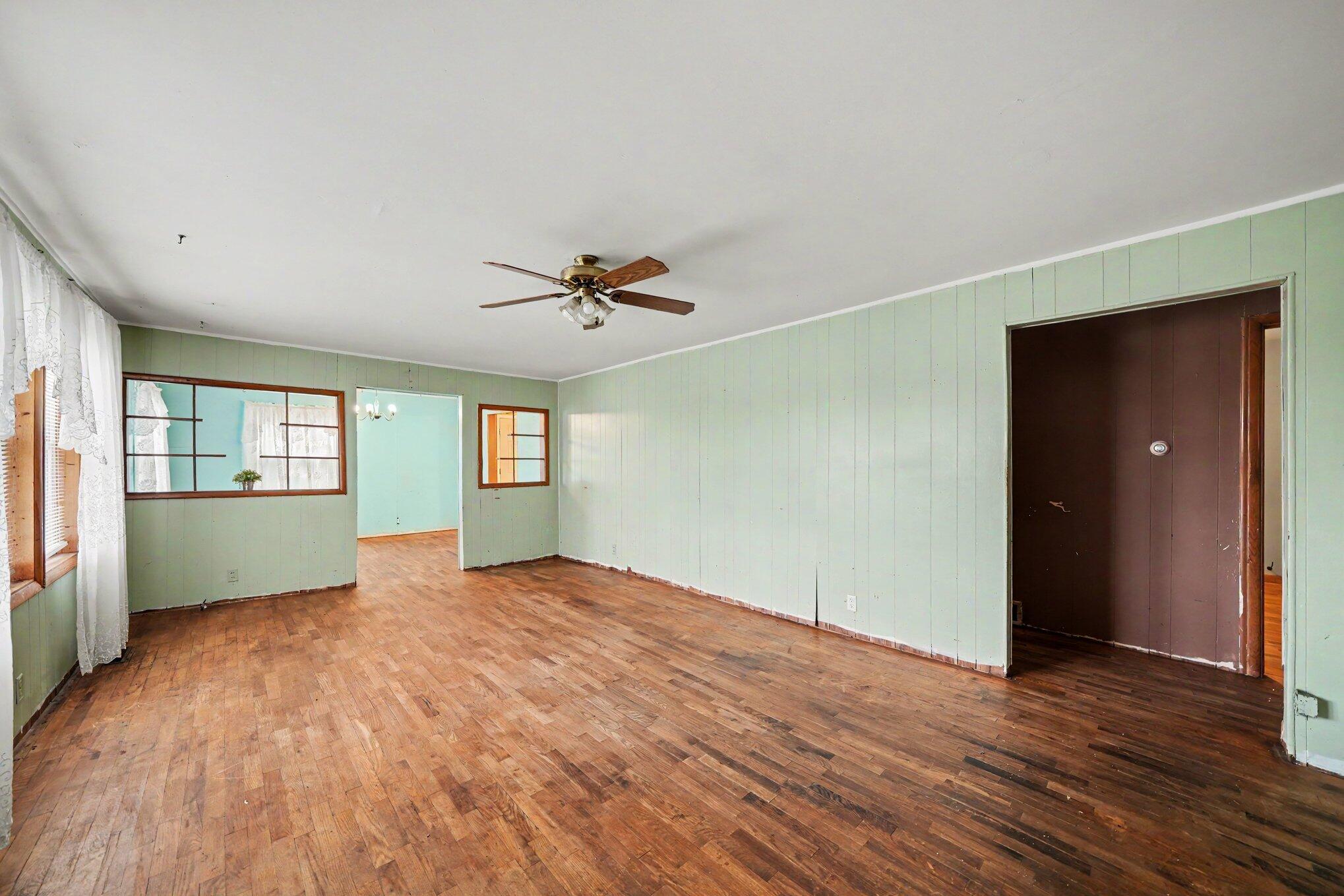 2356 E Napier Avenue Benton Harbor MI 49022