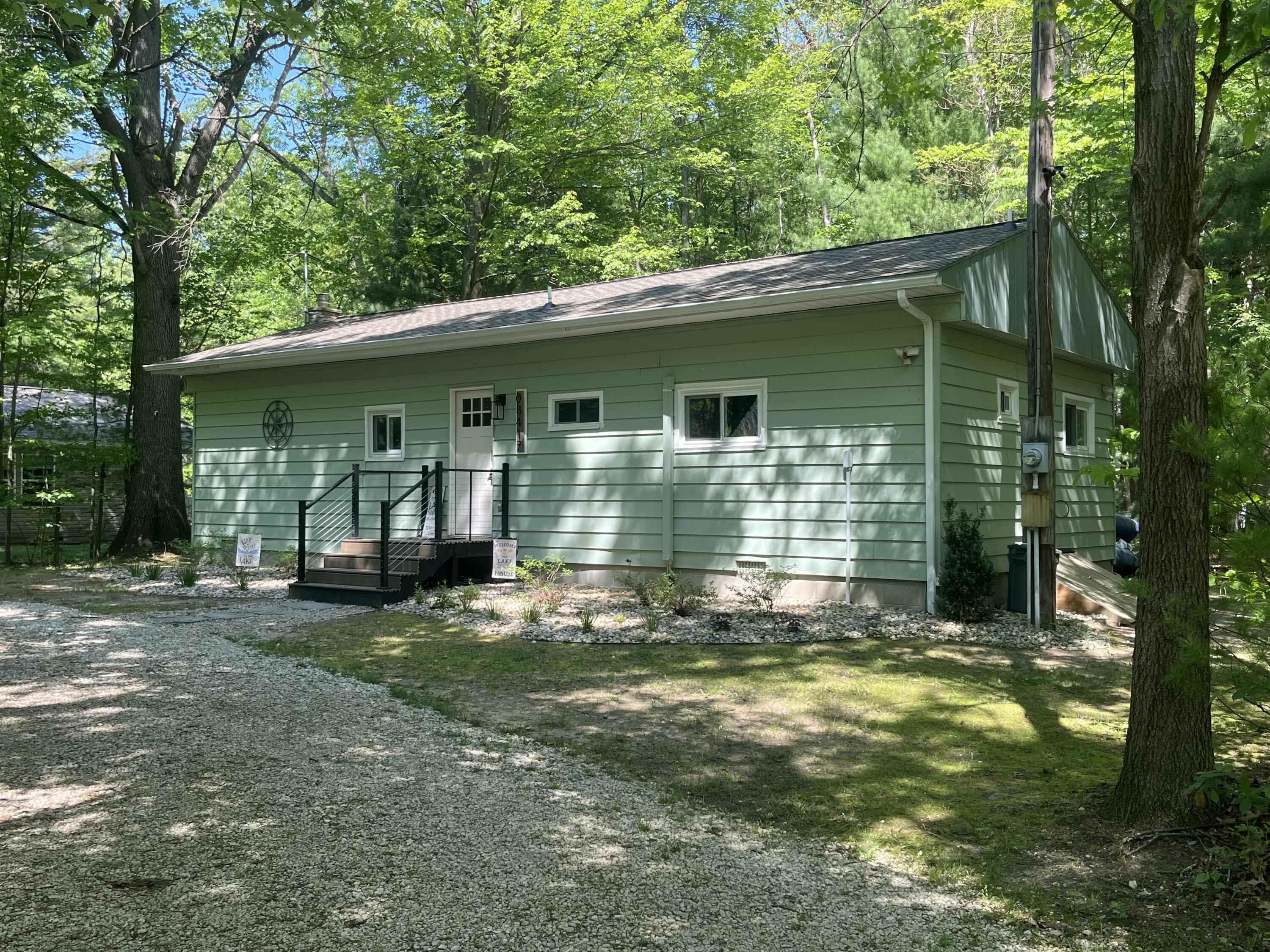 8417 W West Shore Drive Grand Junction MI 49056