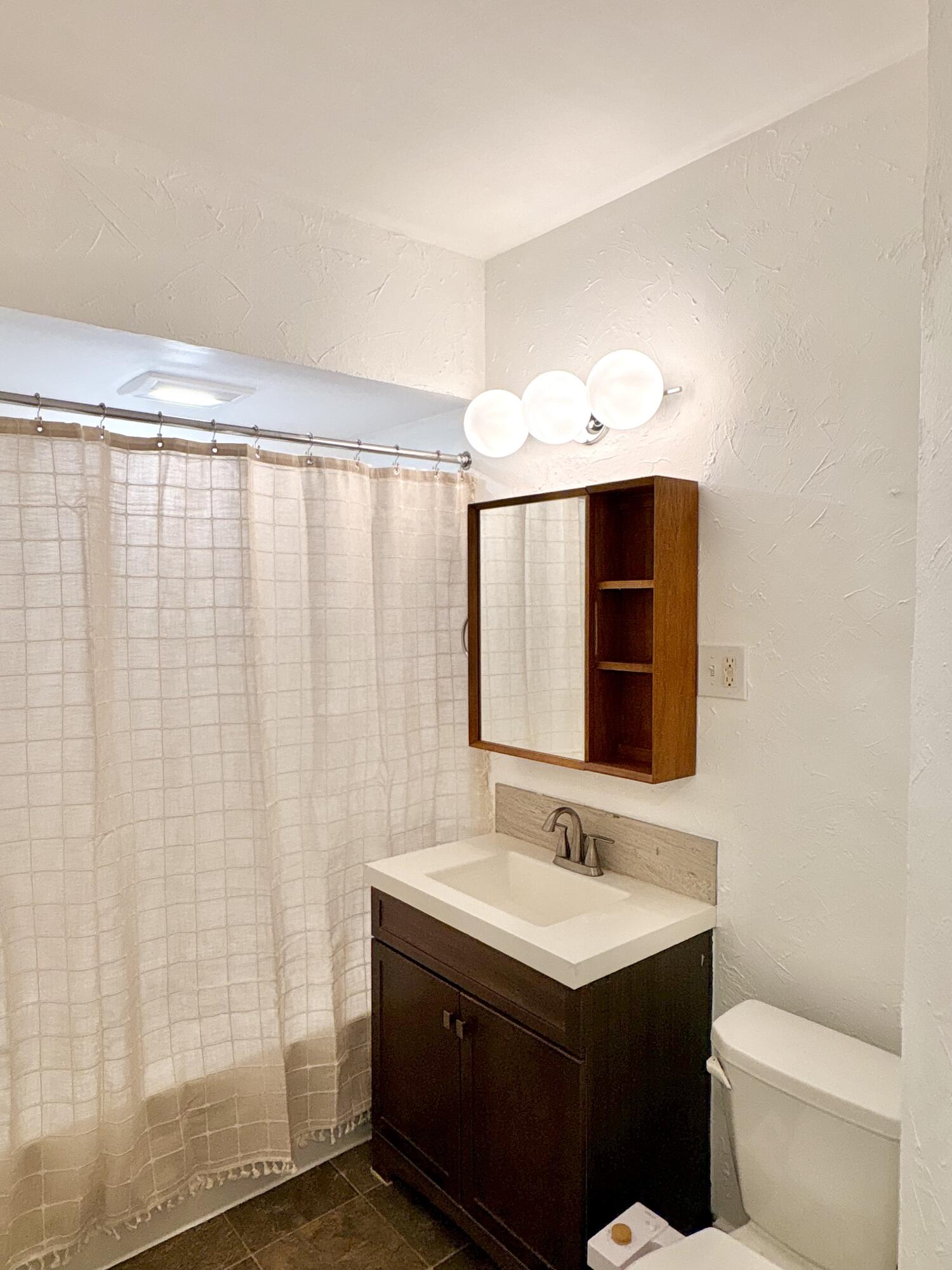 1256 Diamond Avenue NE Grand Rapids MI 49505