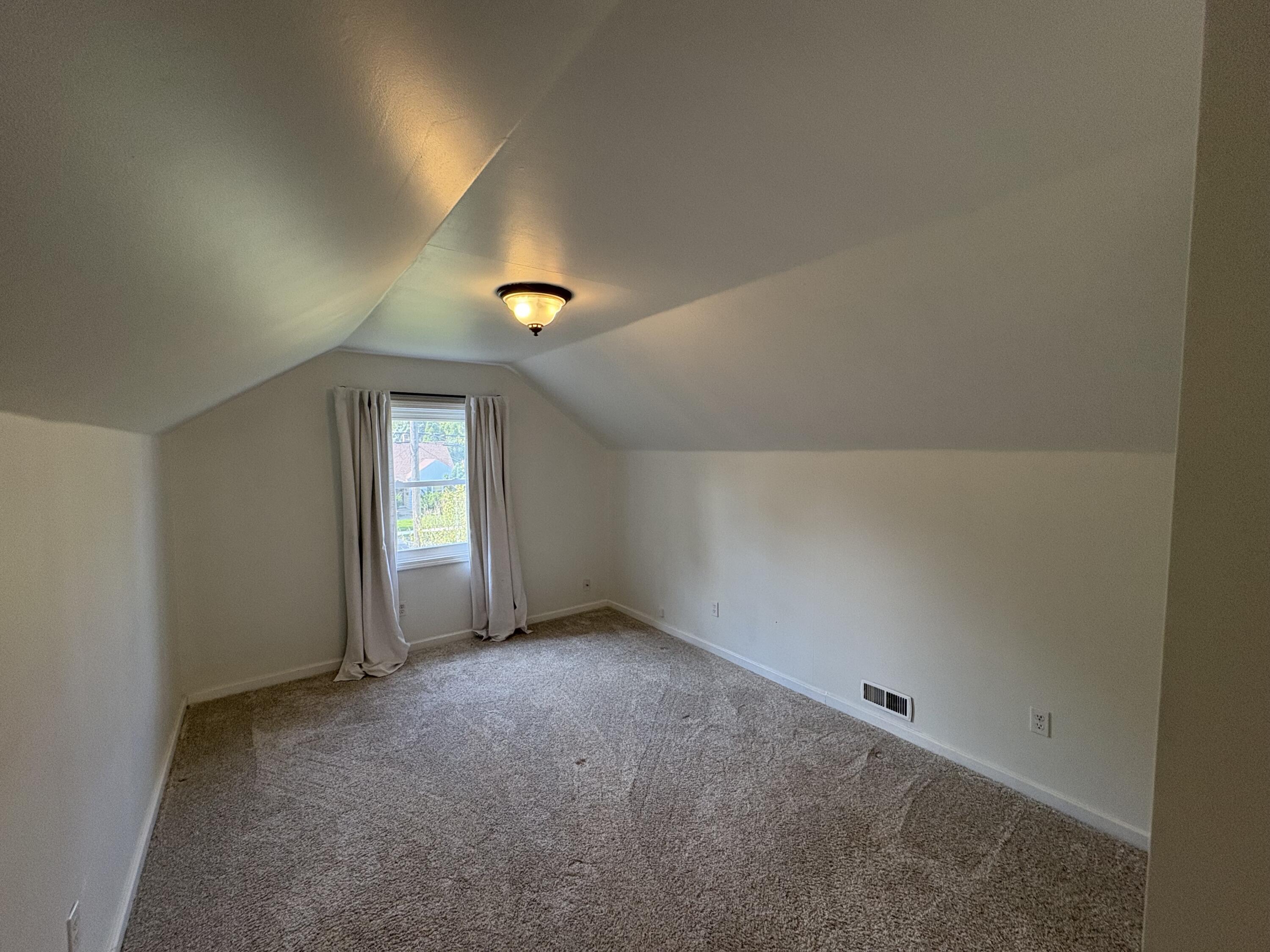 1256 Diamond Avenue NE Grand Rapids MI 49505