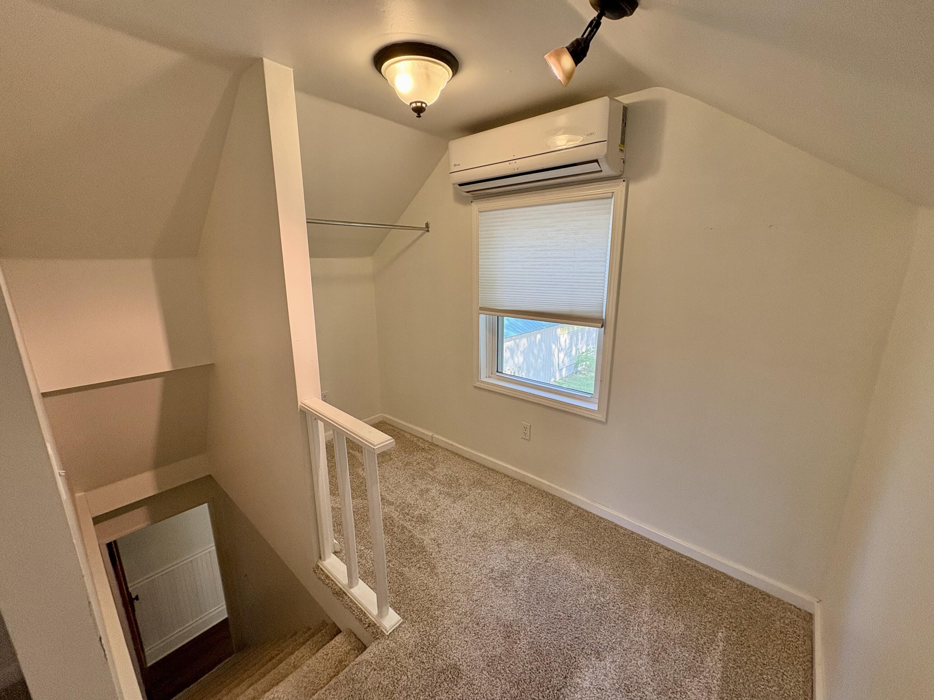 1256 Diamond Avenue NE Grand Rapids MI 49505