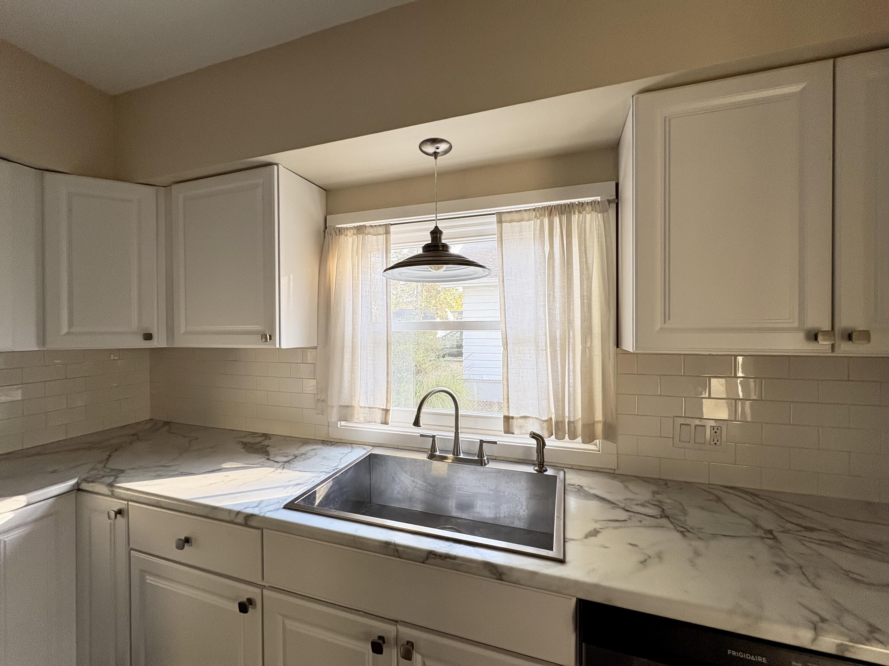 1256 Diamond Avenue NE Grand Rapids MI 49505