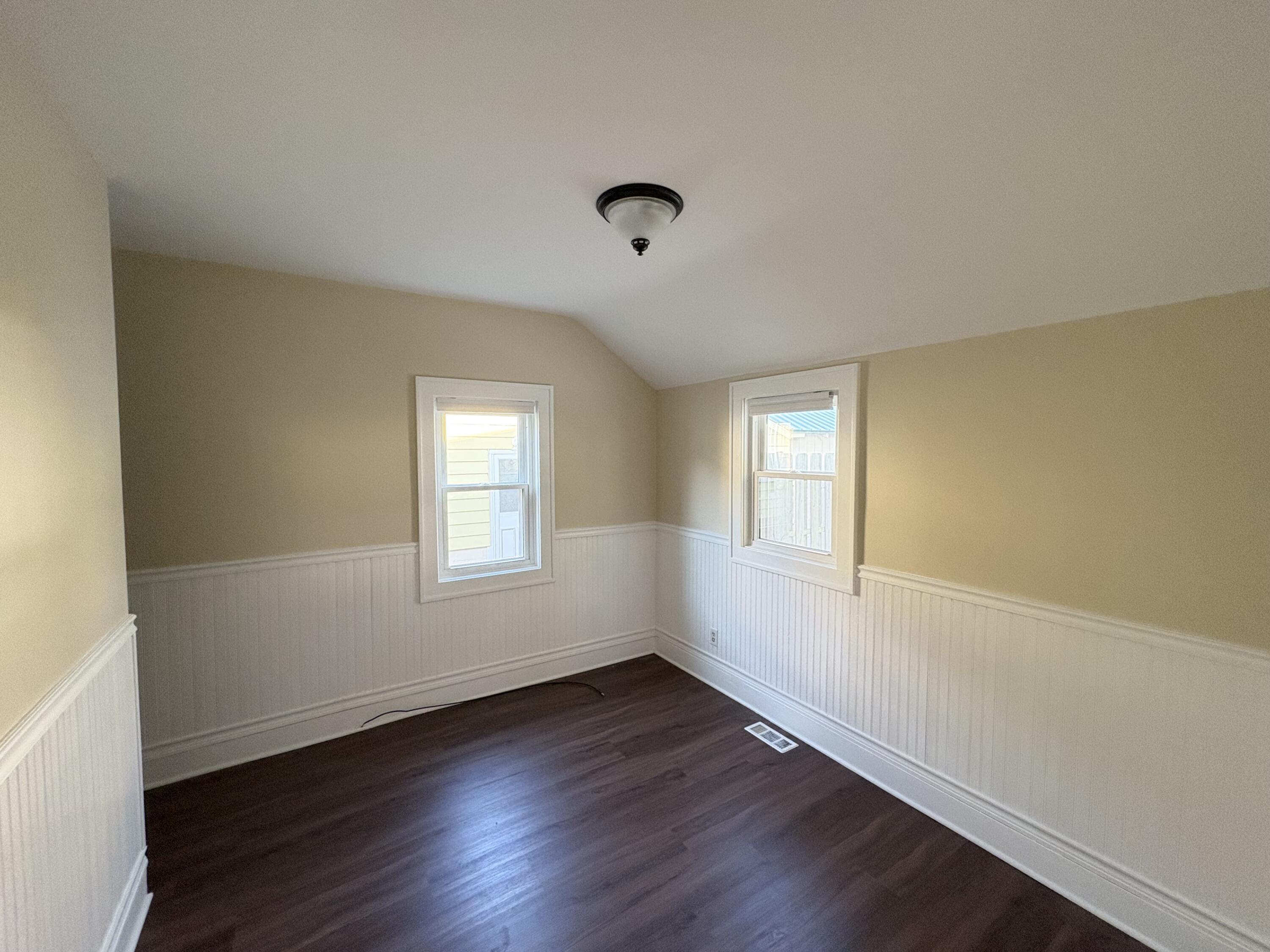 1256 Diamond Avenue NE Grand Rapids MI 49505