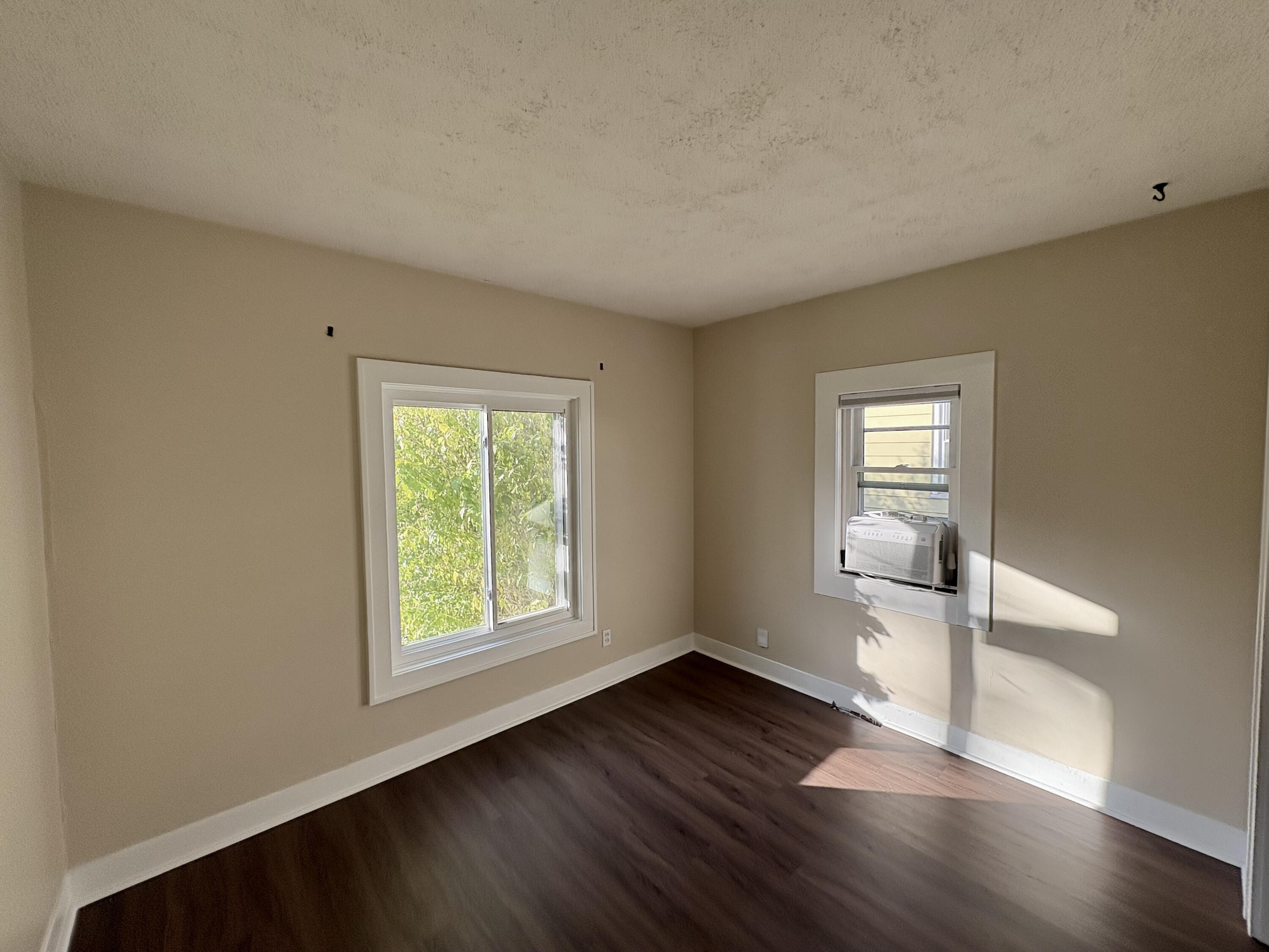 1256 Diamond Avenue NE Grand Rapids MI 49505