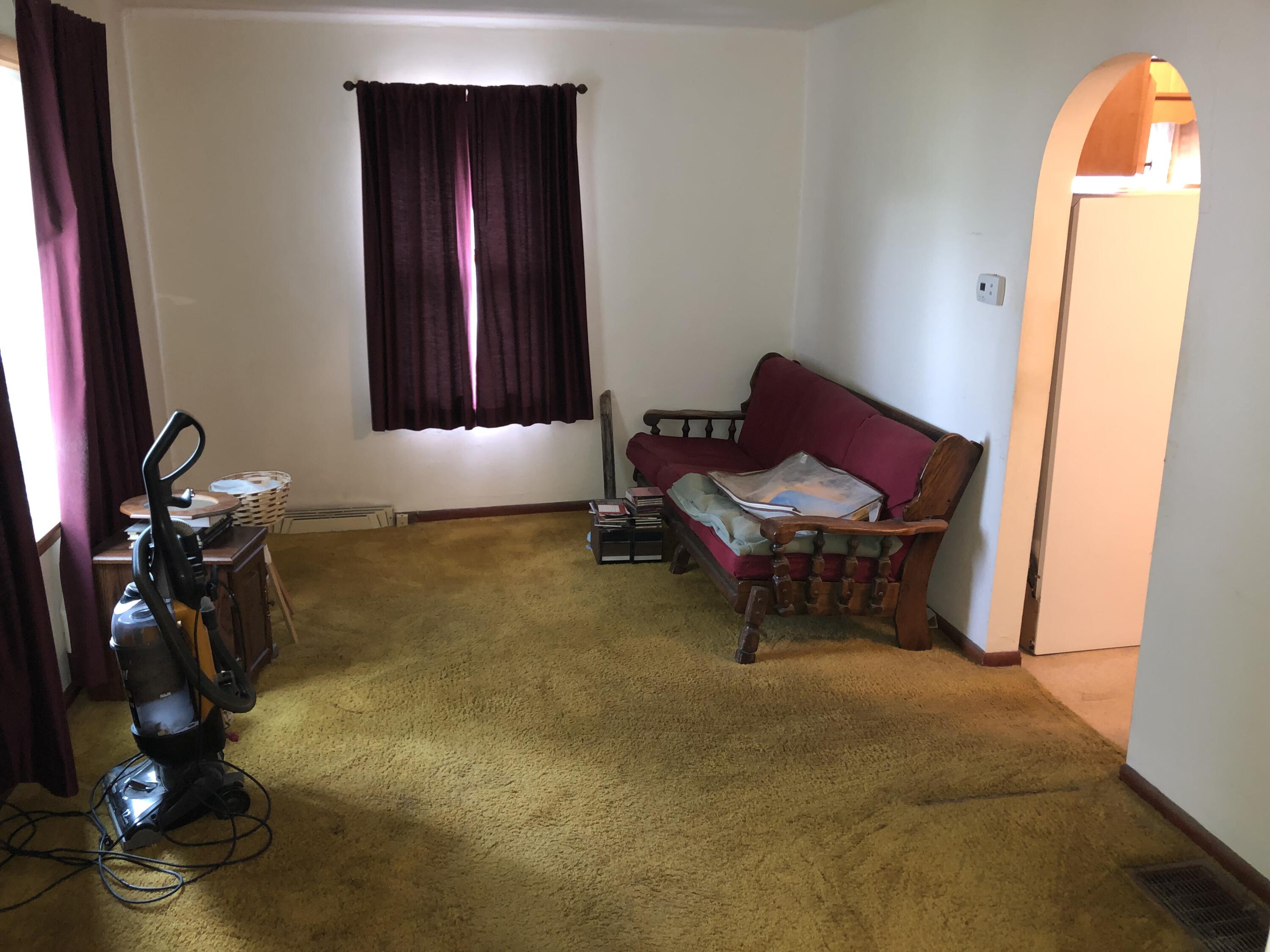 1483 Rose Avenue Benton Harbor MI 49022