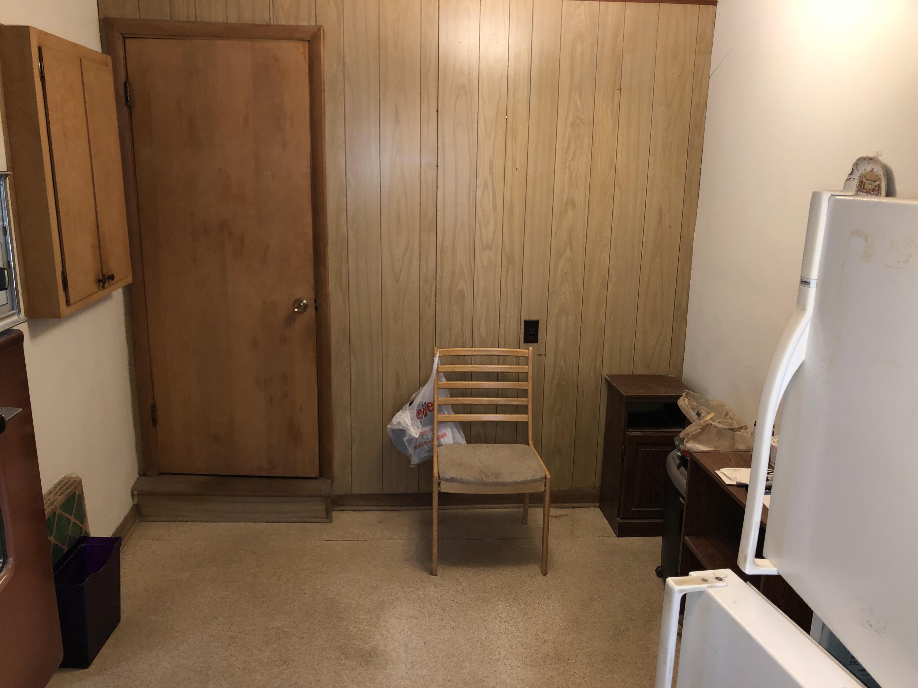 1483 Rose Avenue Benton Harbor MI 49022