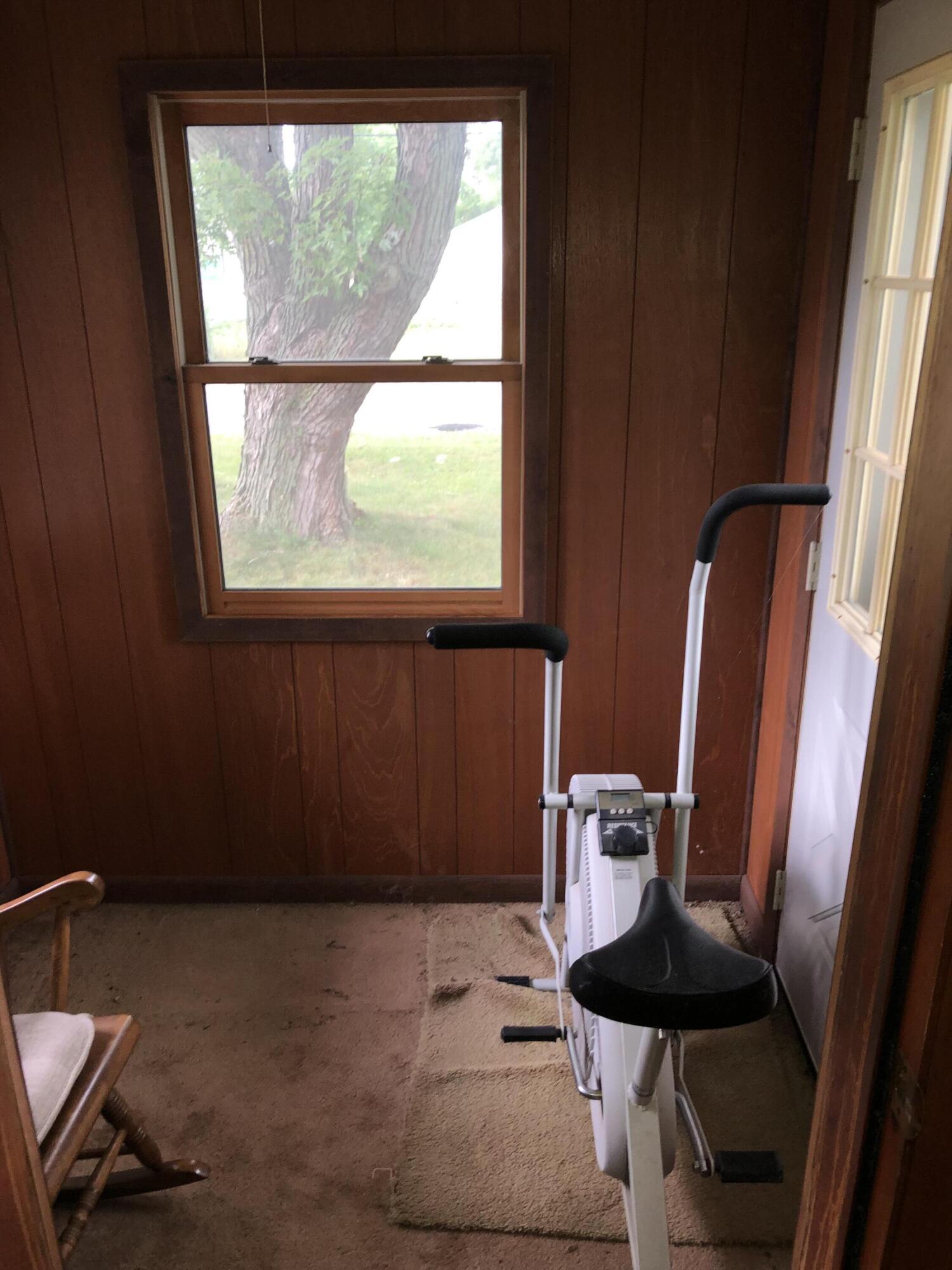 1483 Rose Avenue Benton Harbor MI 49022