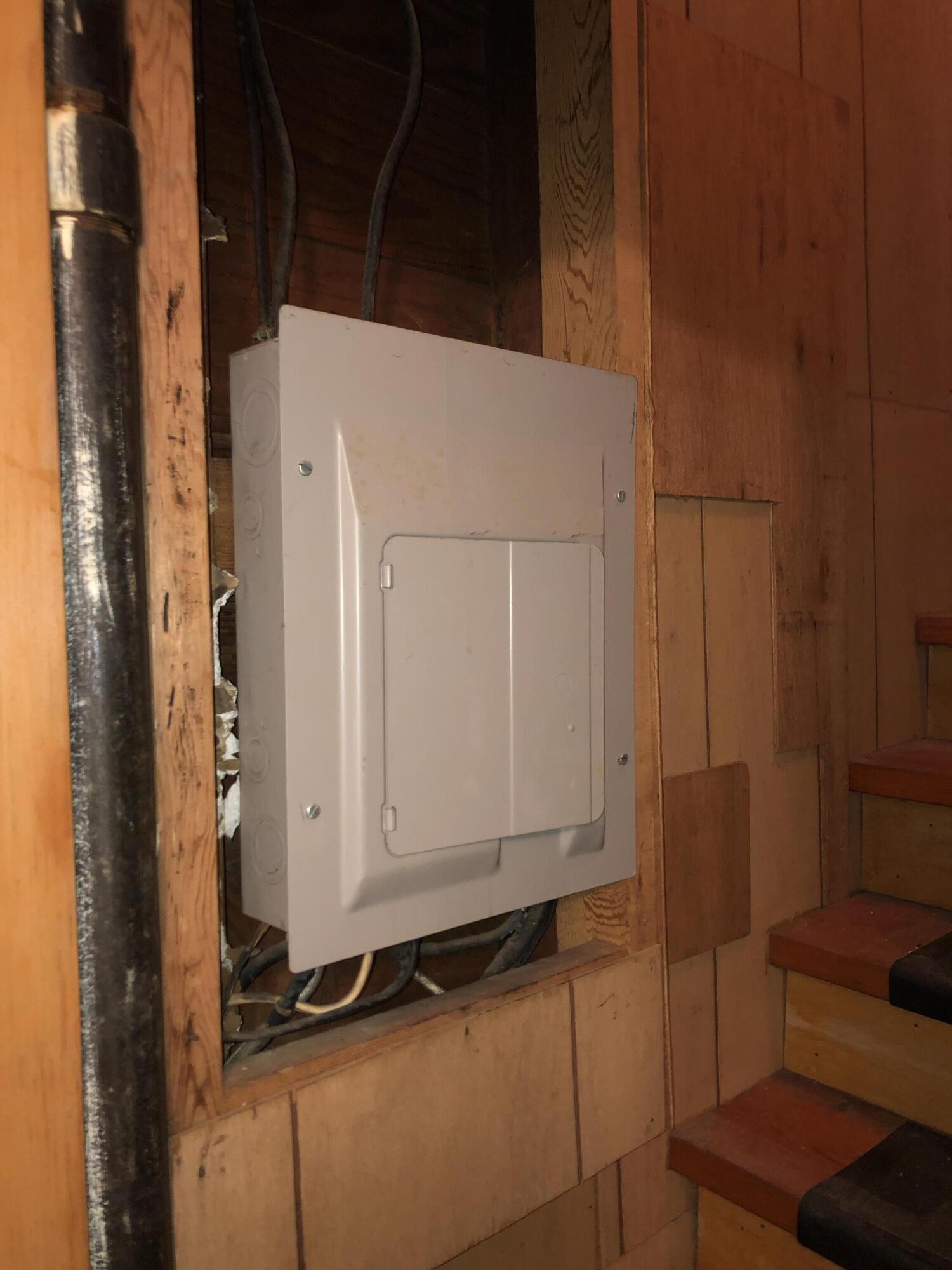 1483 Rose Avenue Benton Harbor MI 49022