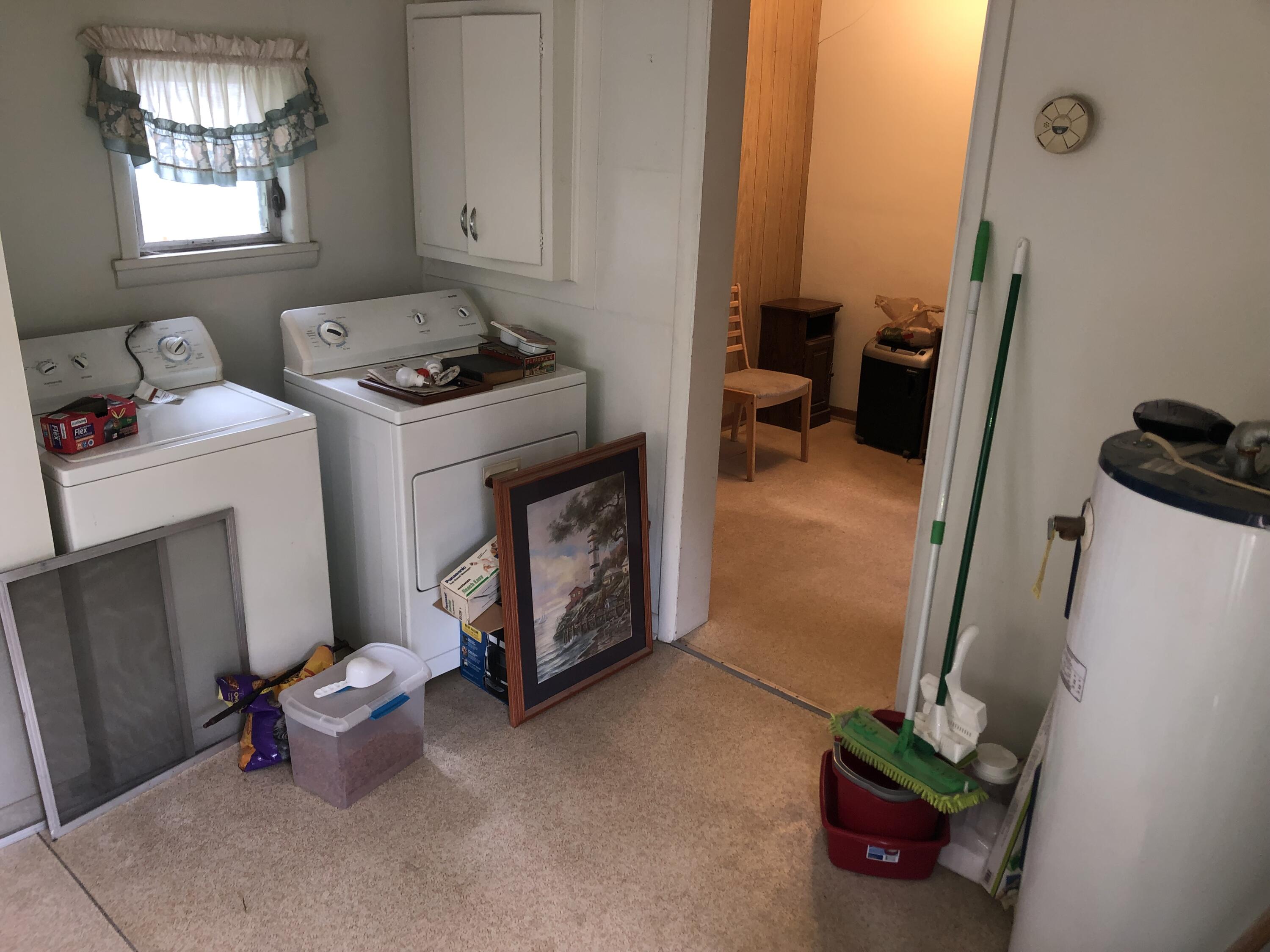 1483 Rose Avenue Benton Harbor MI 49022