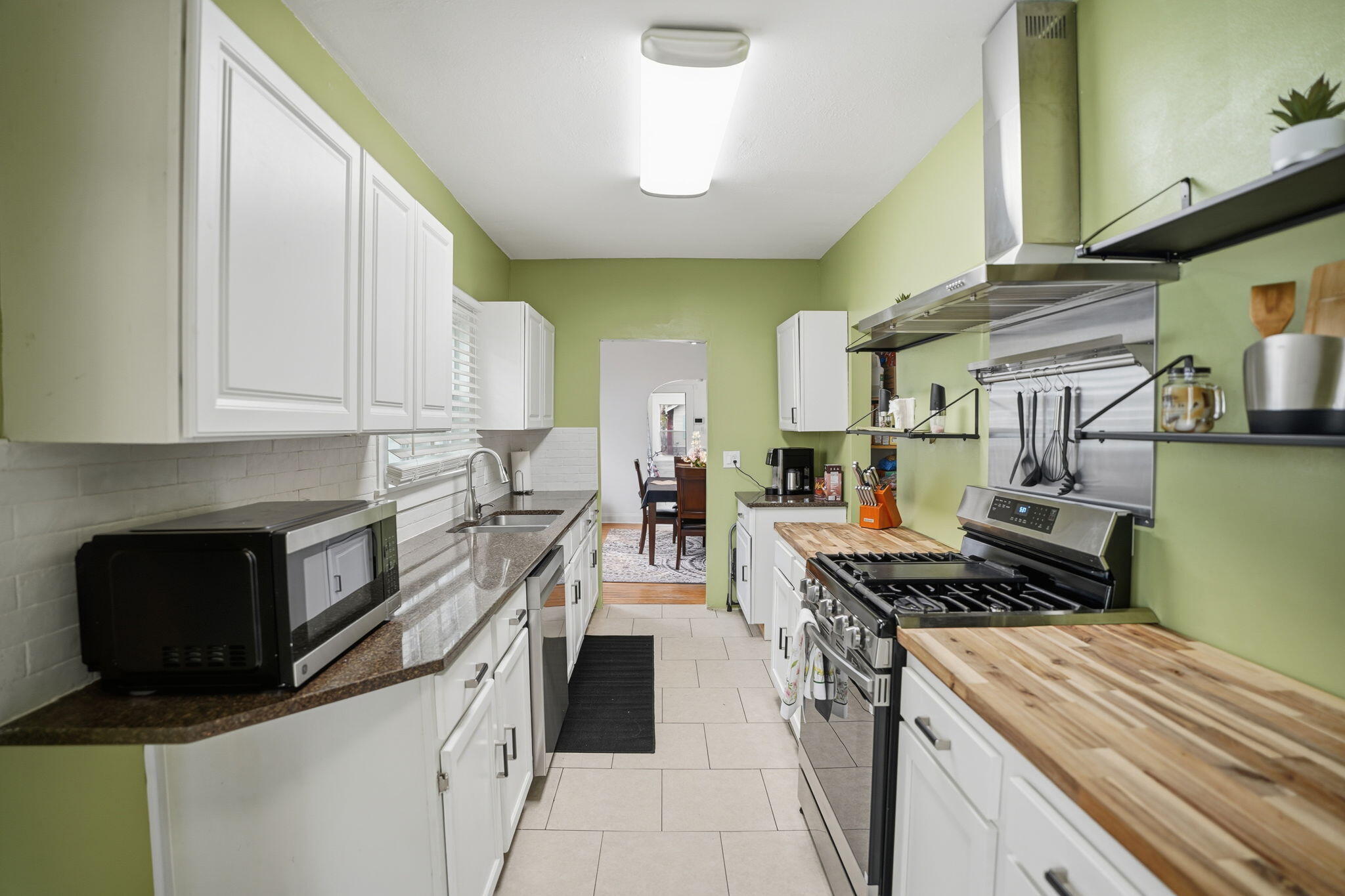 1743 Paris Avenue SE Grand Rapids MI 49507