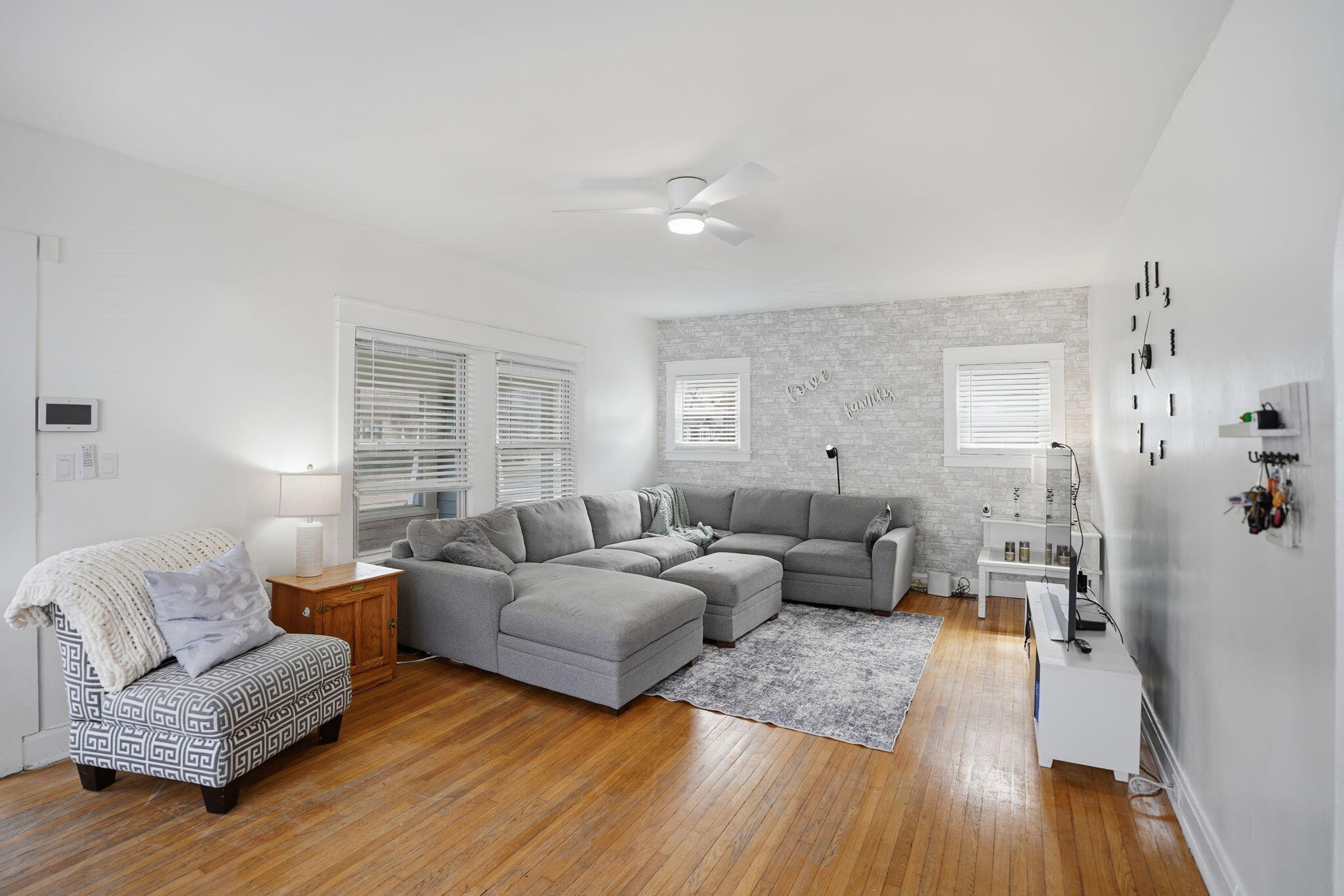 1743 Paris Avenue SE Grand Rapids MI 49507