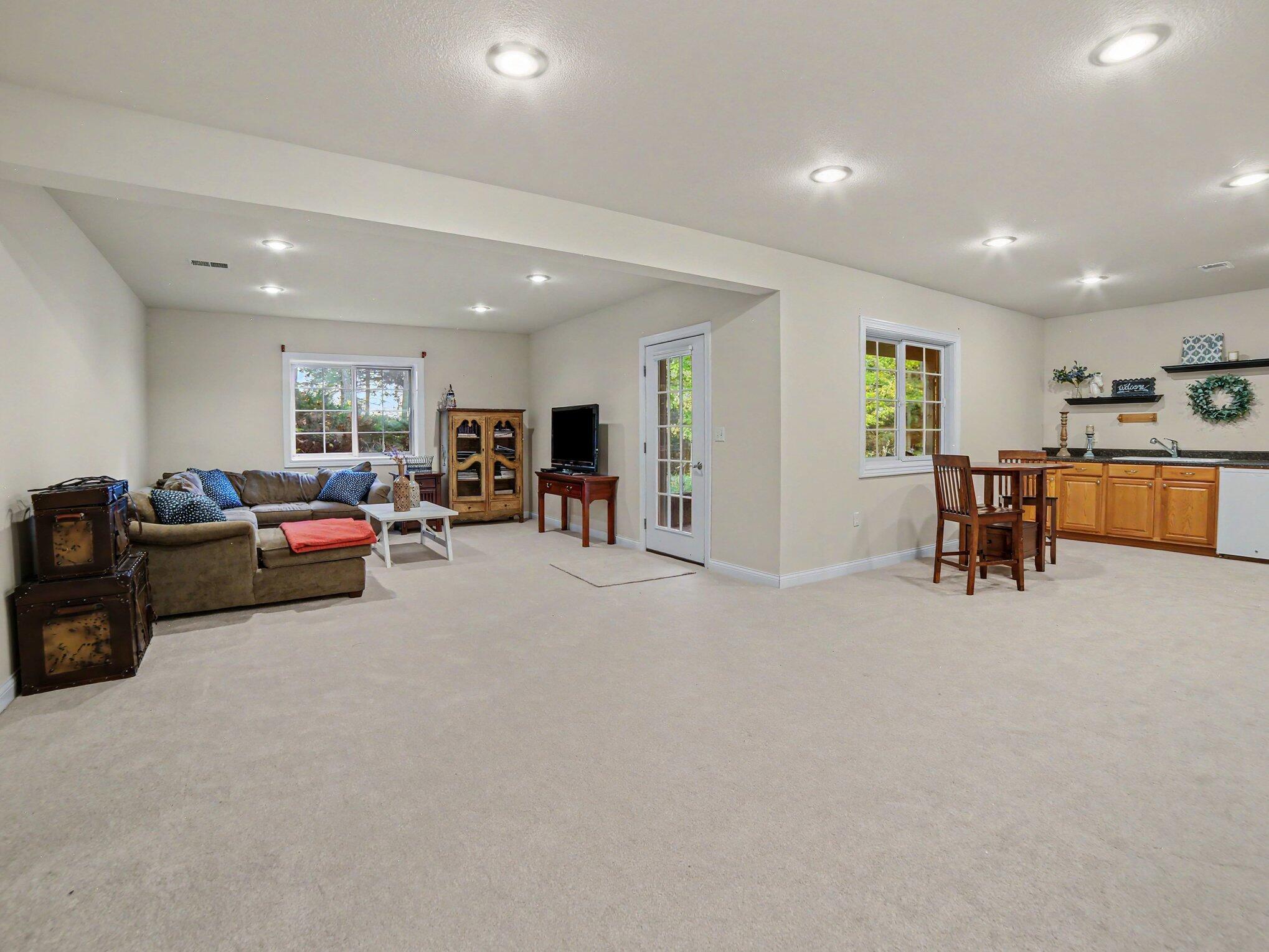 6785 N Hamlin Shoals Lane Ludington MI 49431