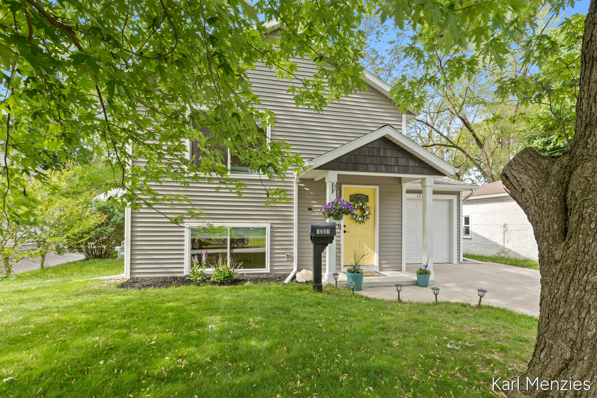 1231 Bradford Street NE Grand Rapids MI 49503