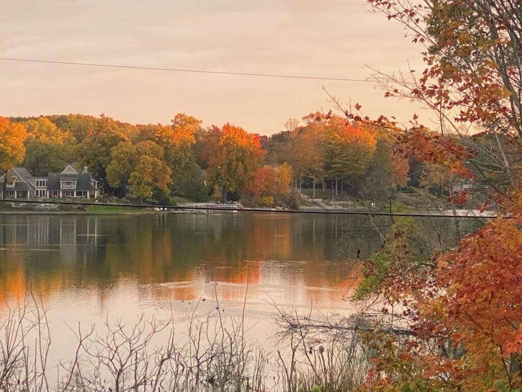3975 Harbor Breeze Drive Norton Shores MI 49441