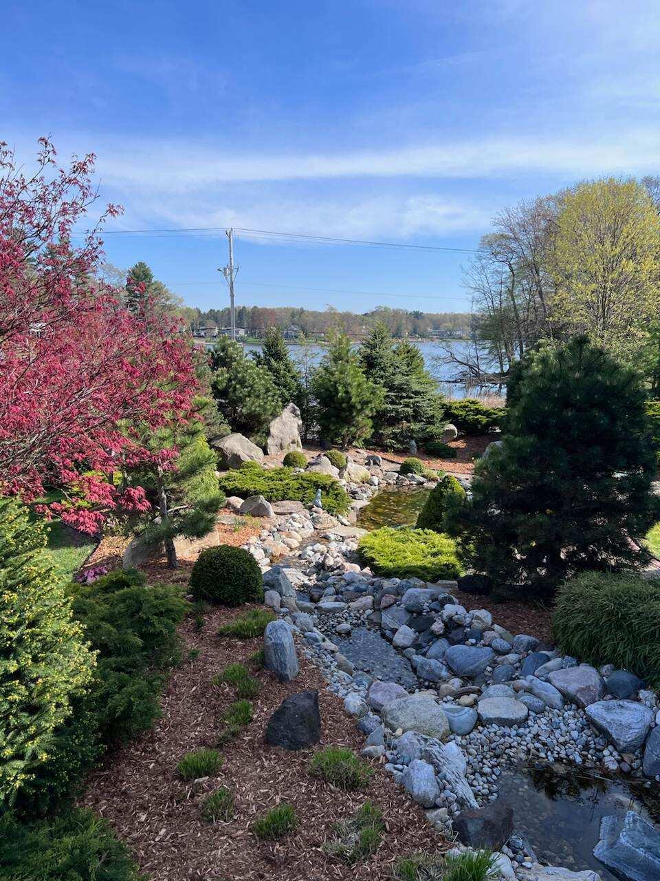 3975 Harbor Breeze Drive Norton Shores MI 49441