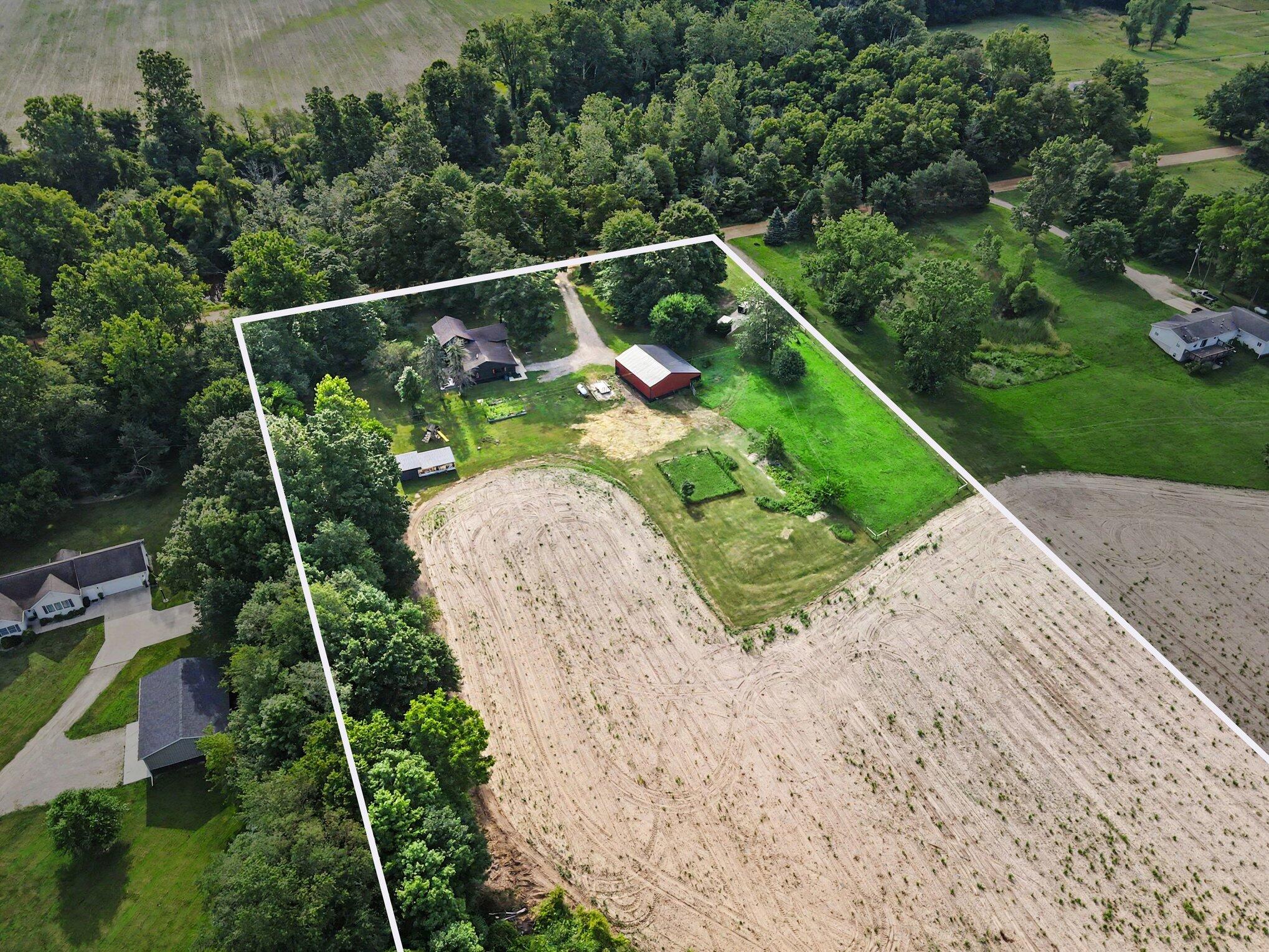 172 26th Street Allegan MI 49010