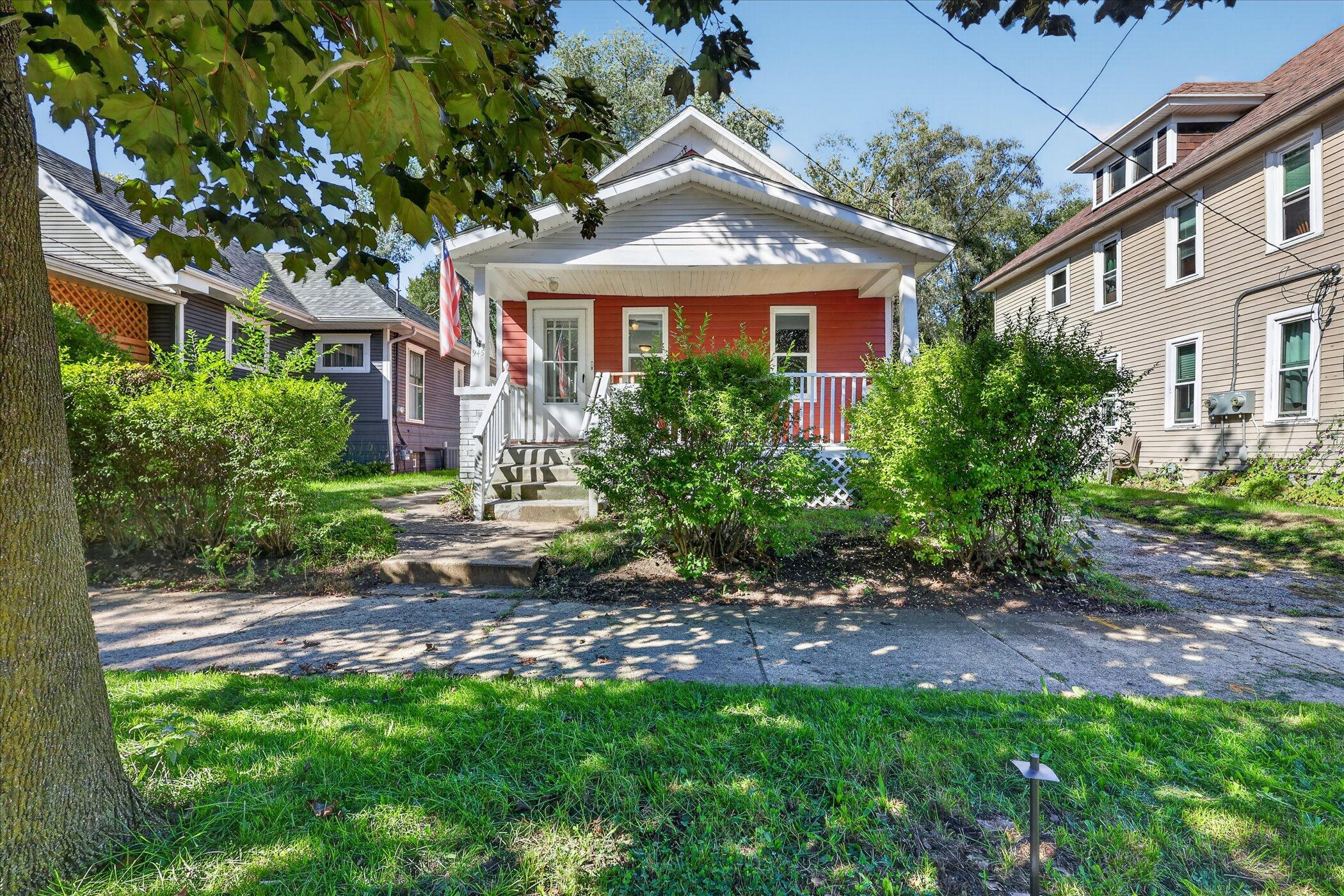 945 Jennette Avenue NW Grand Rapids MI 49504
