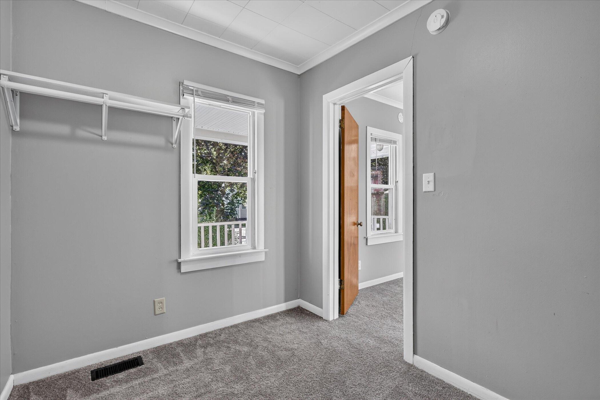 945 Jennette Avenue NW Grand Rapids MI 49504