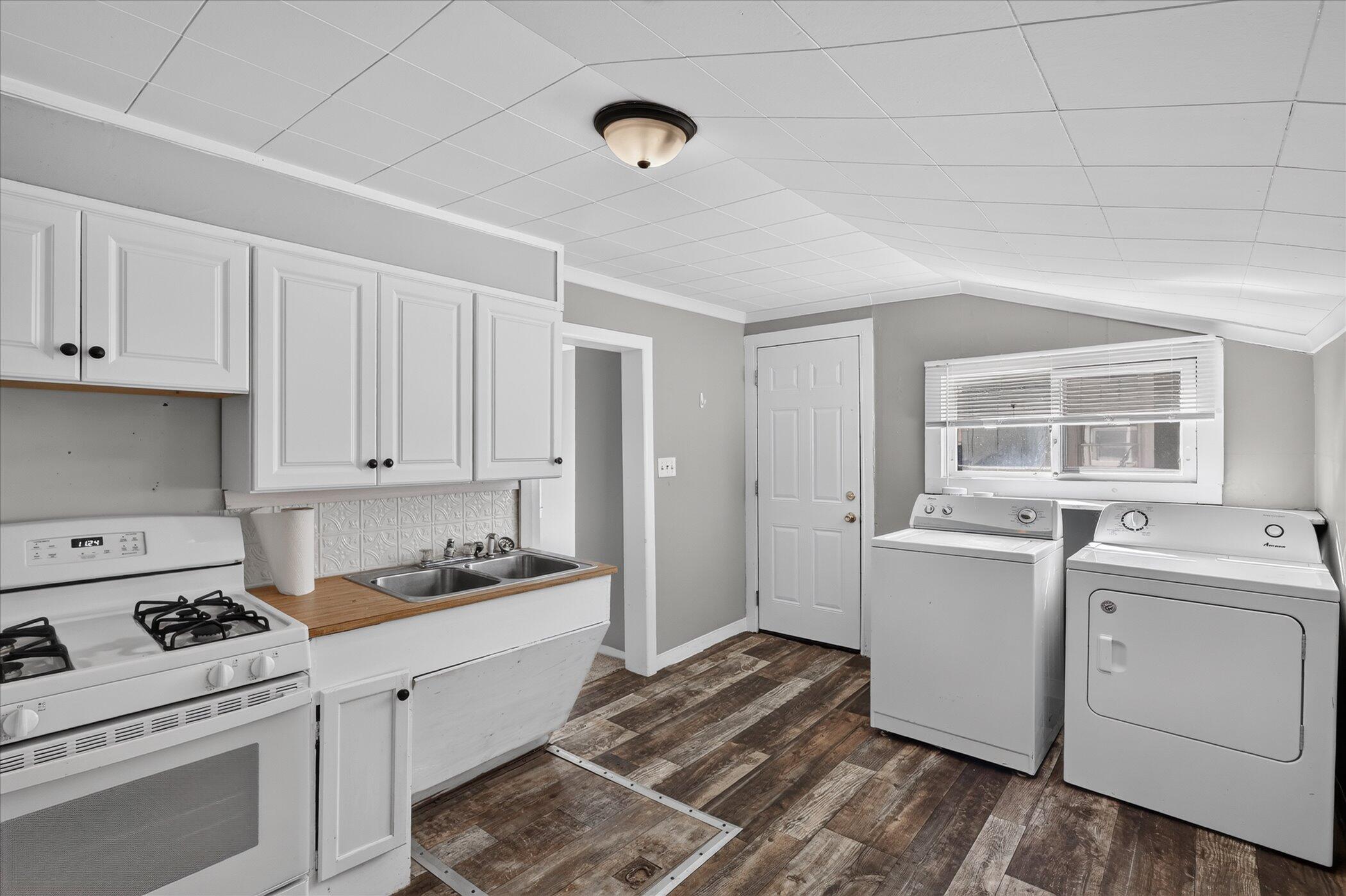 945 Jennette Avenue NW Grand Rapids MI 49504