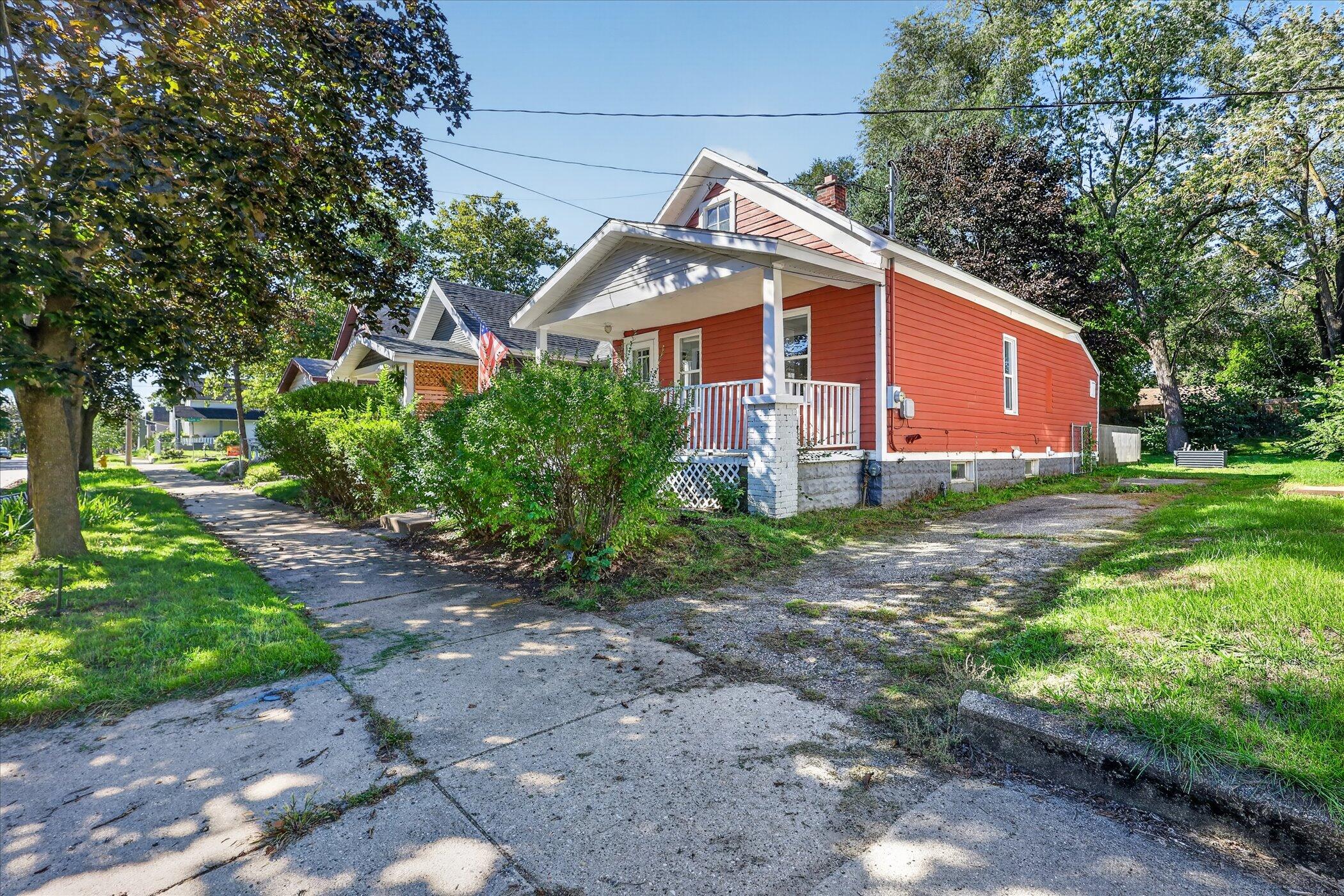 945 Jennette Avenue NW Grand Rapids MI 49504