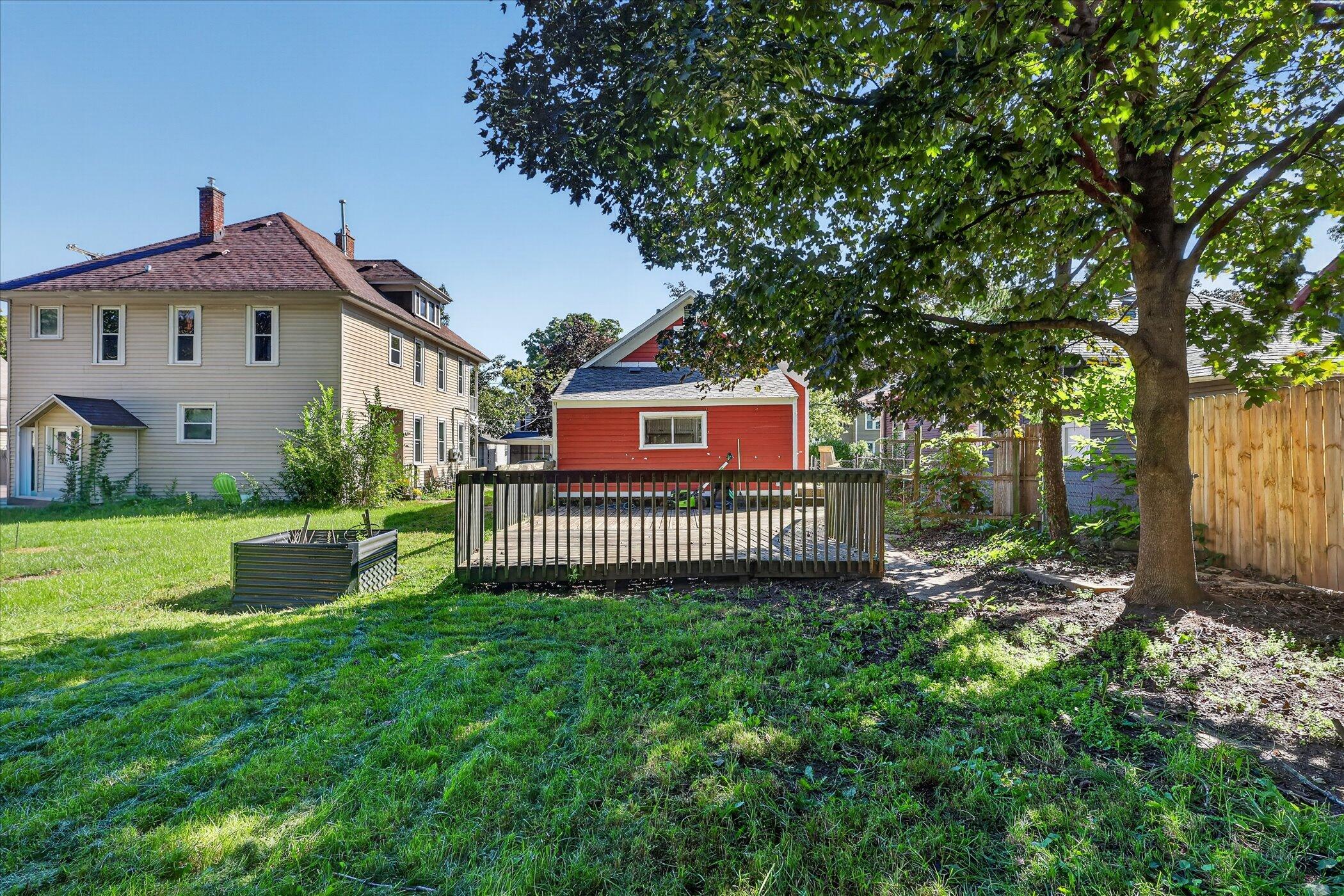 945 Jennette Avenue NW Grand Rapids MI 49504