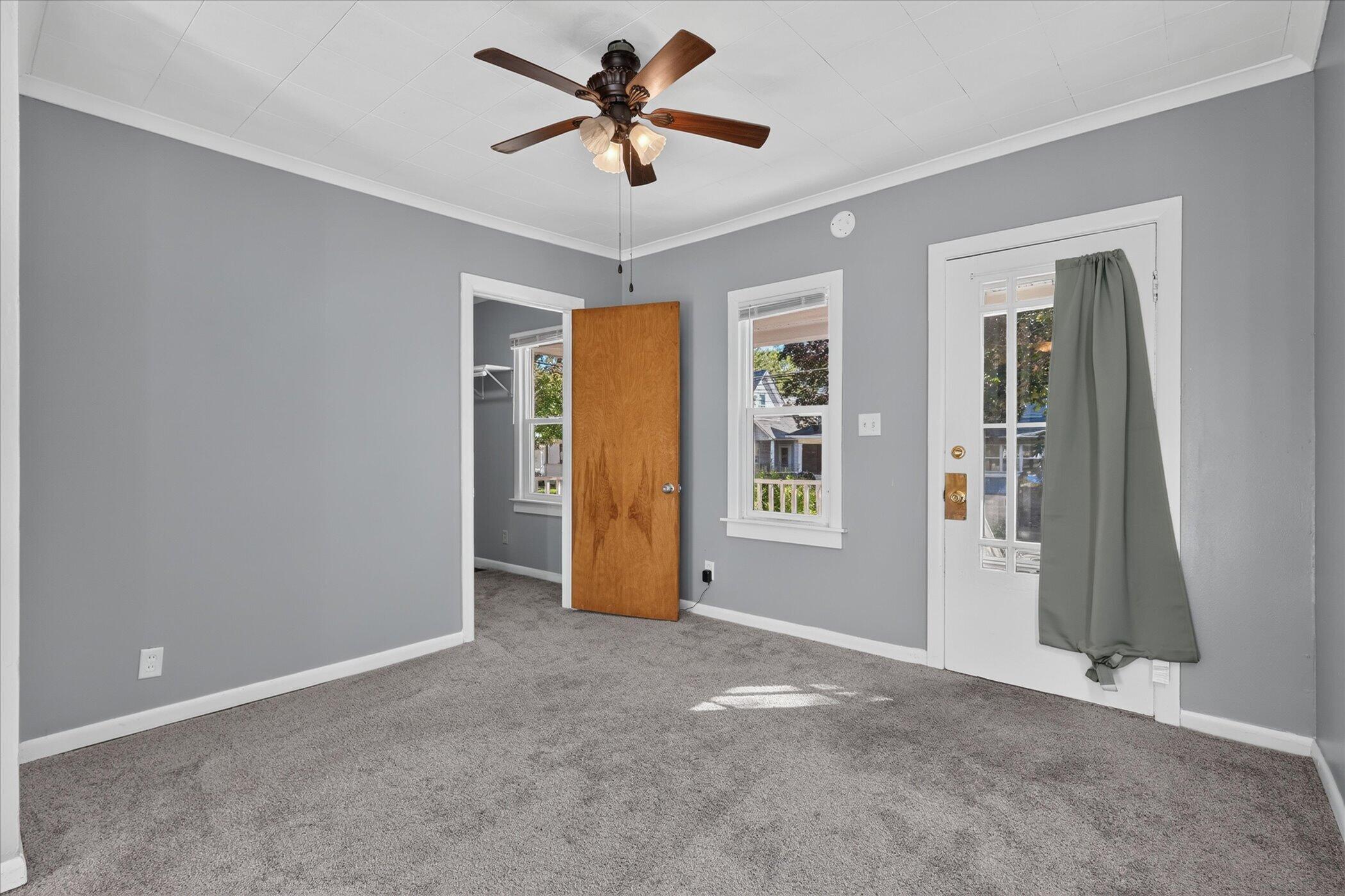 945 Jennette Avenue NW Grand Rapids MI 49504
