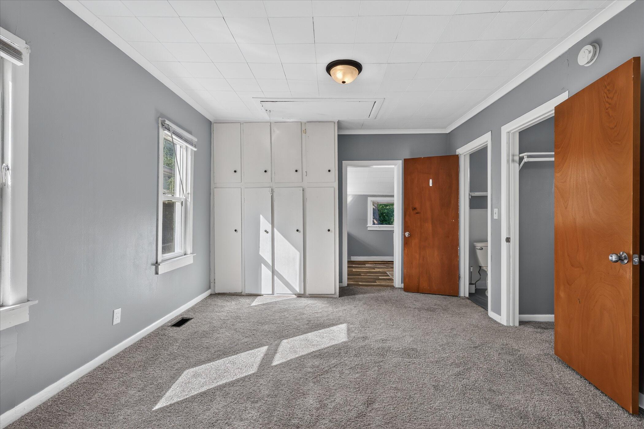 945 Jennette Avenue NW Grand Rapids MI 49504