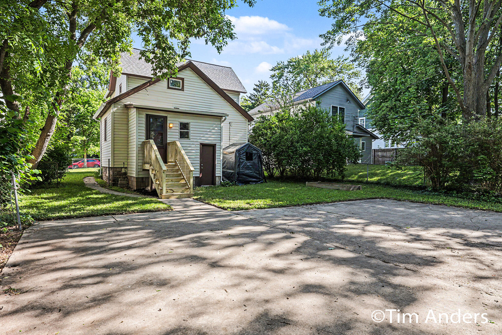 816 Innes Street NE Grand Rapids MI 49503