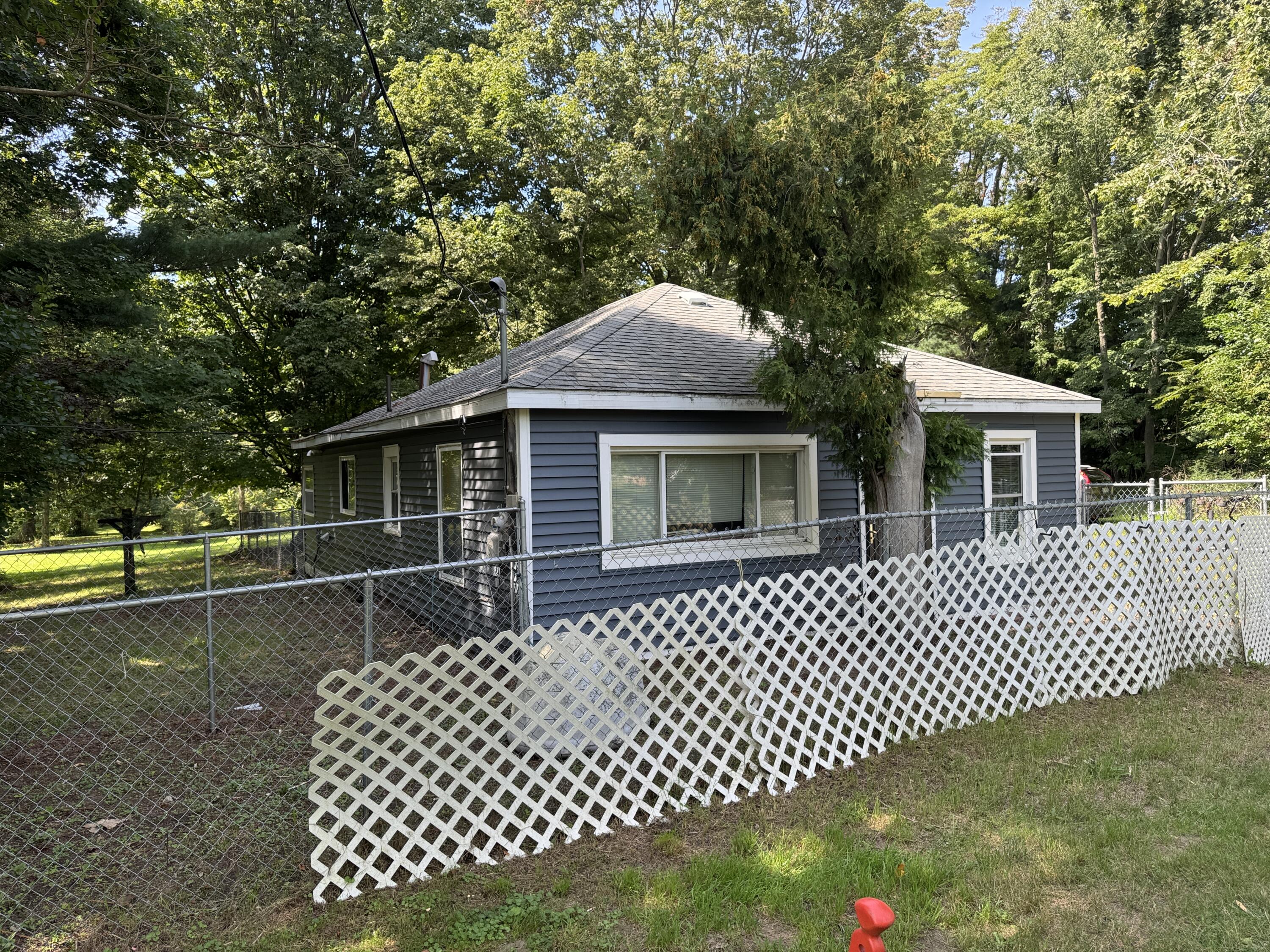 35716 M 140 Highway Covert MI 49043