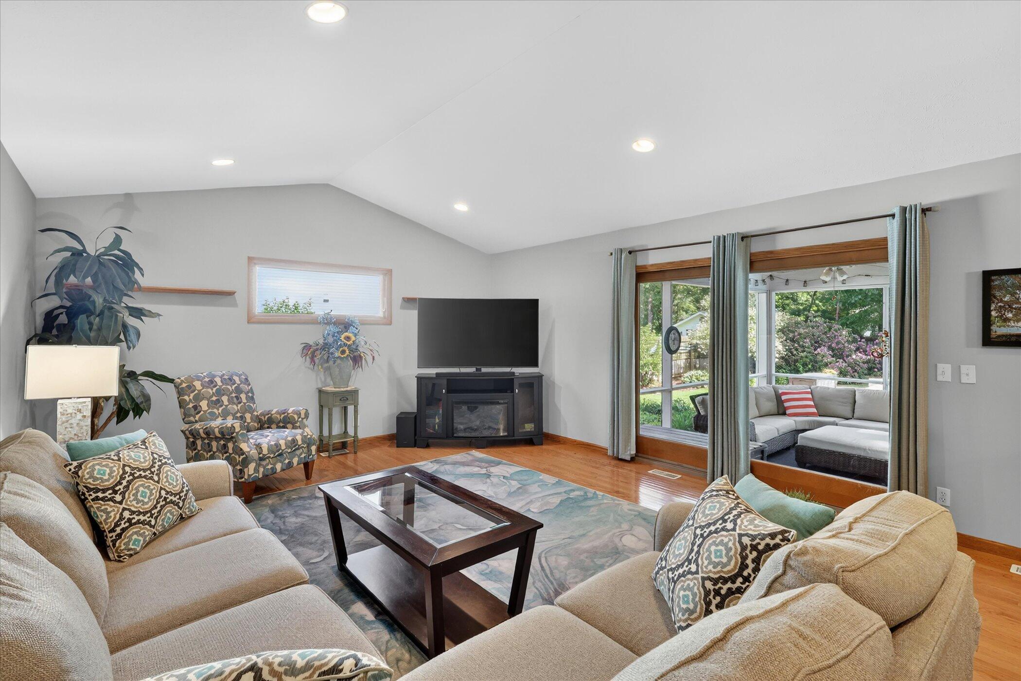 14846 Birdsong Lane Grand Haven MI 49417