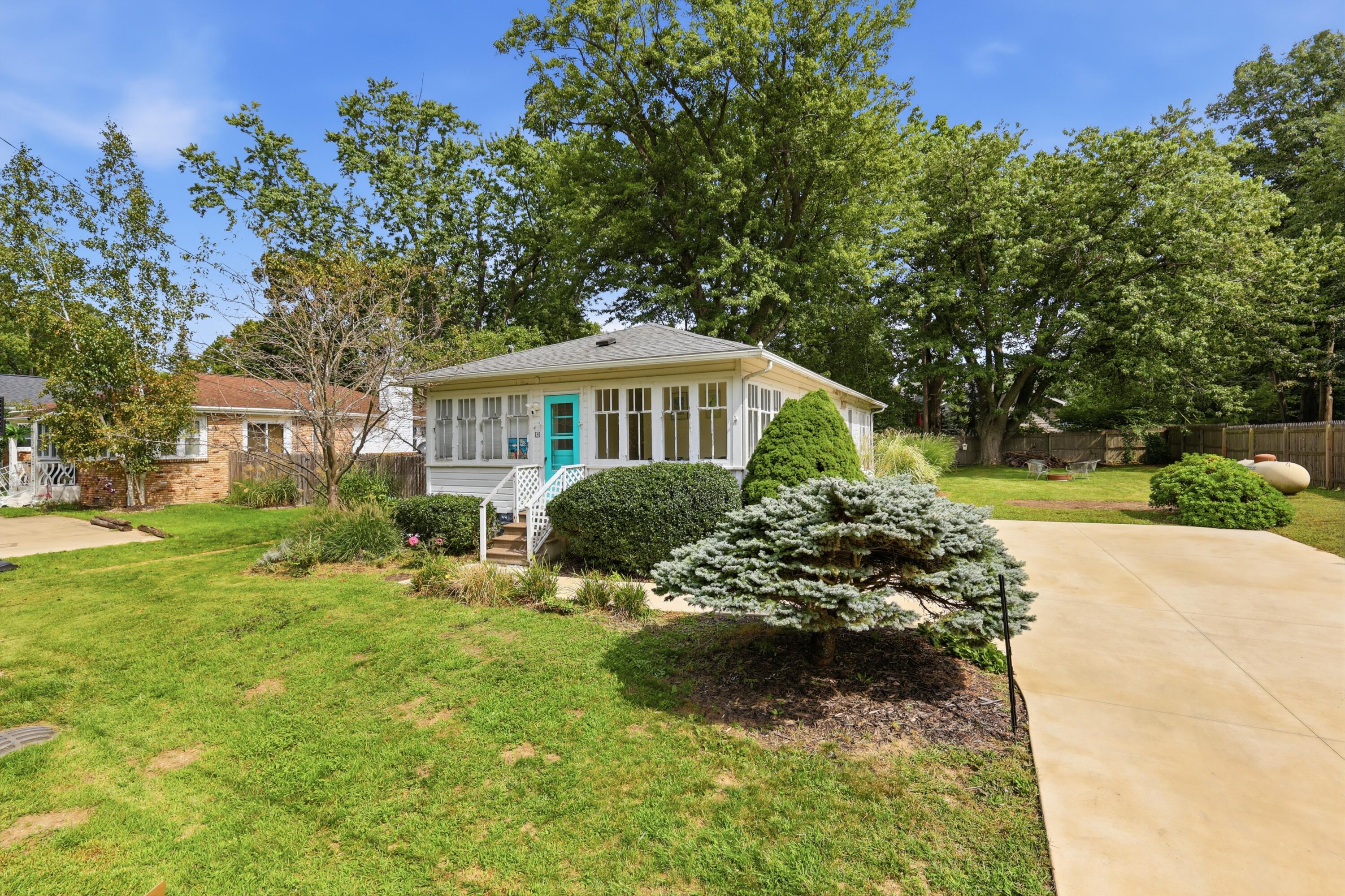 83 Pershing Avenue South Haven MI 49090
