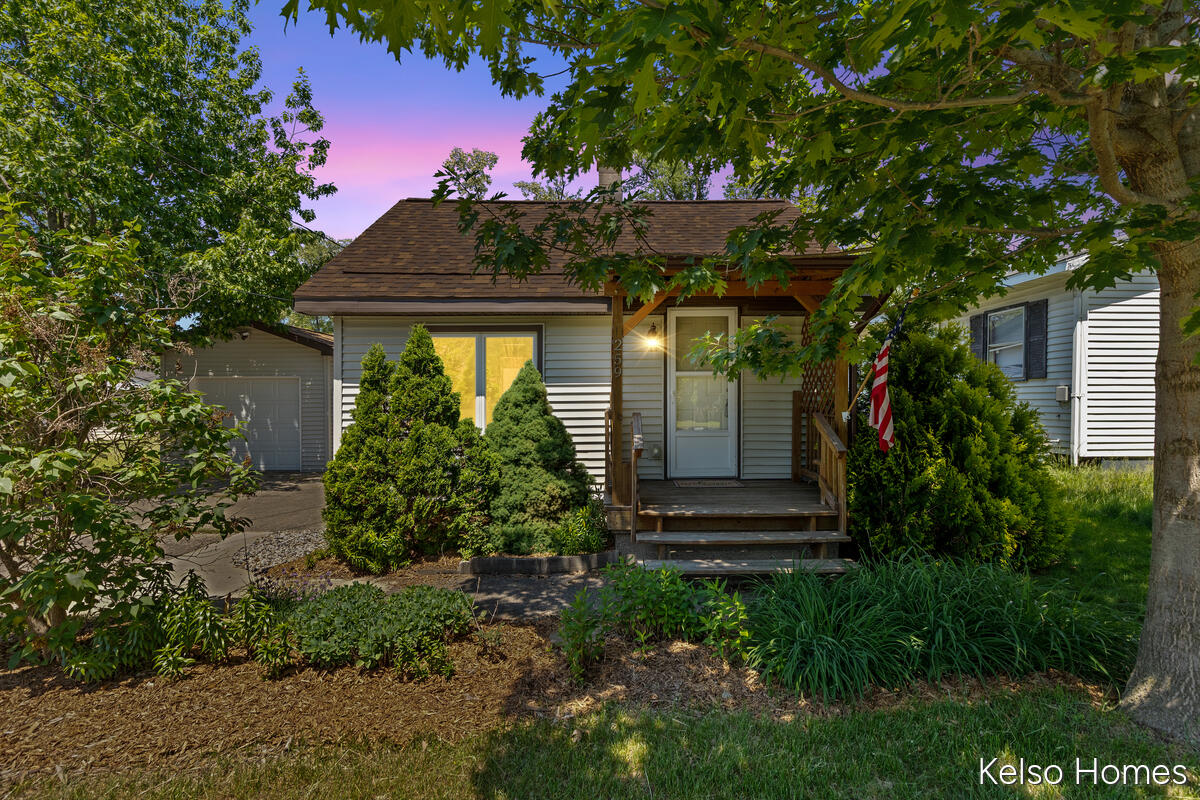259 Floyd Street SW Grand Rapids MI 49548