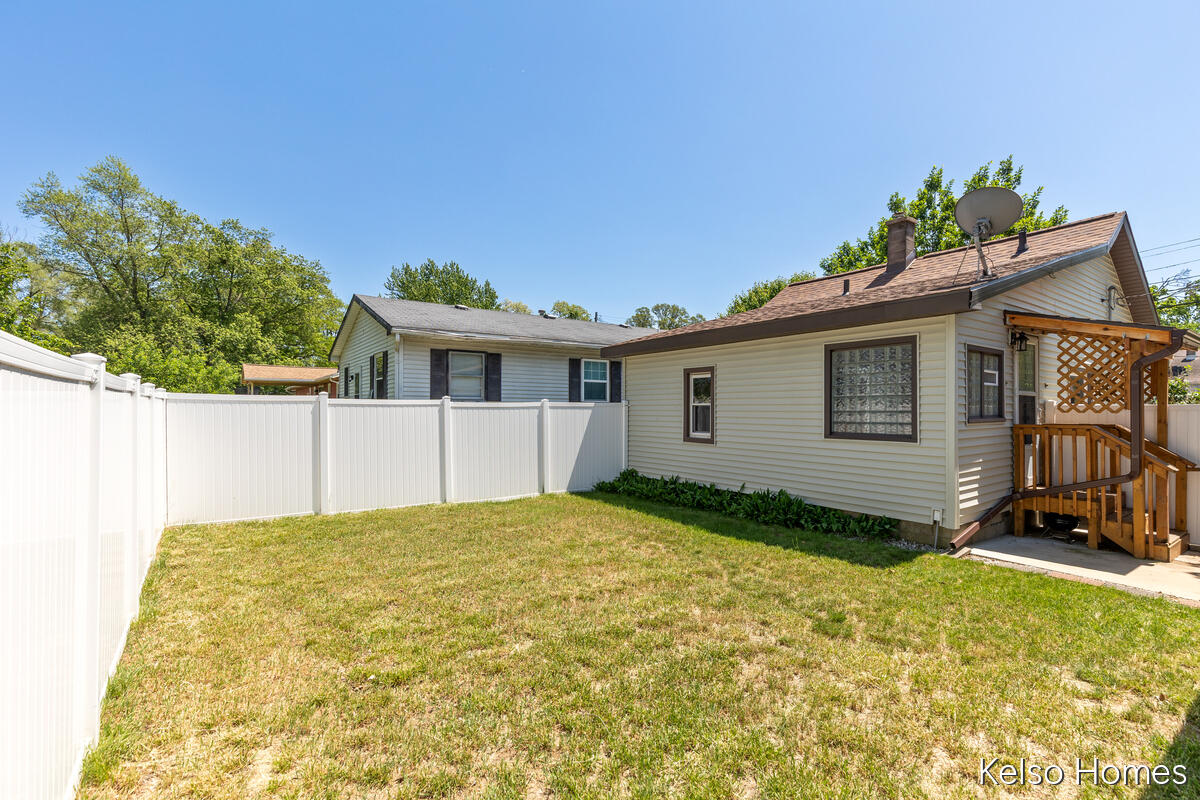 259 Floyd Street SW Grand Rapids MI 49548