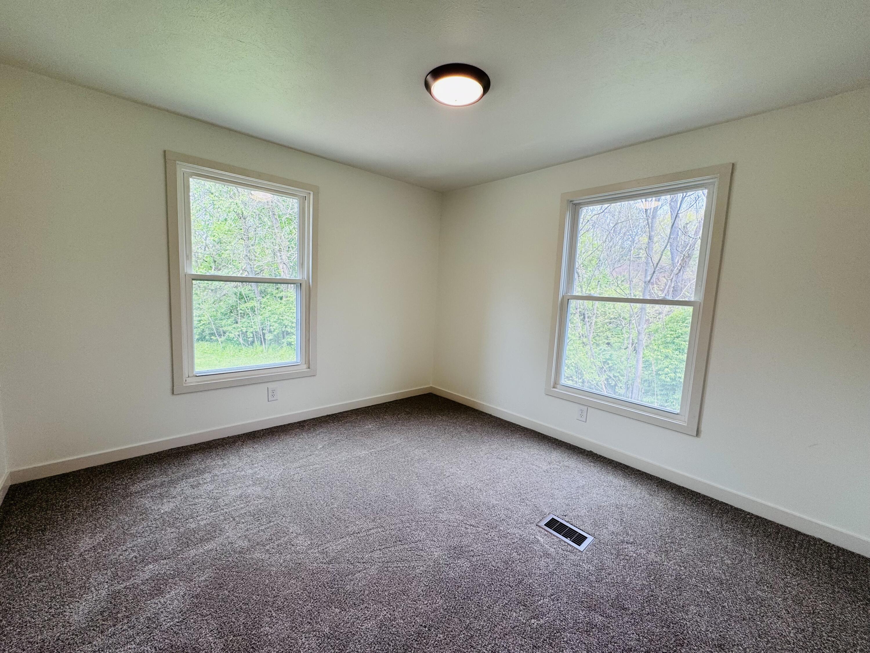 2432 Bond Street Niles MI 49120